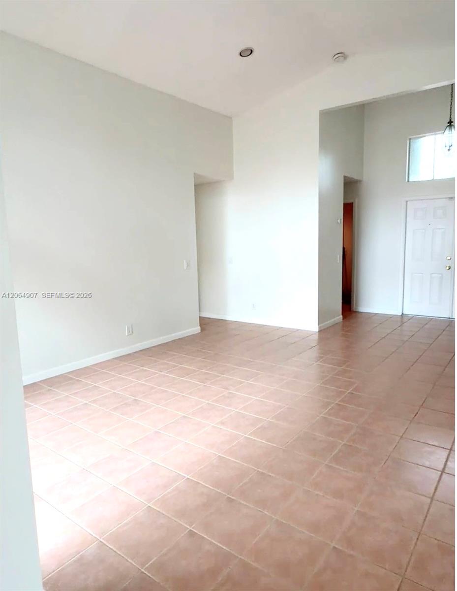 1064 Cedar Falls Dr — Photo 3