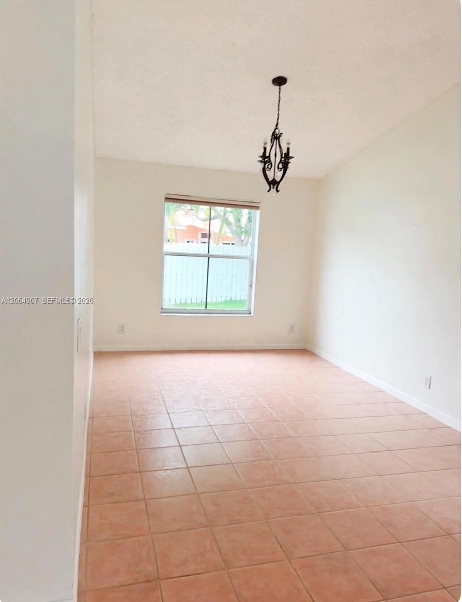 1064 Cedar Falls Dr — Photo 4
