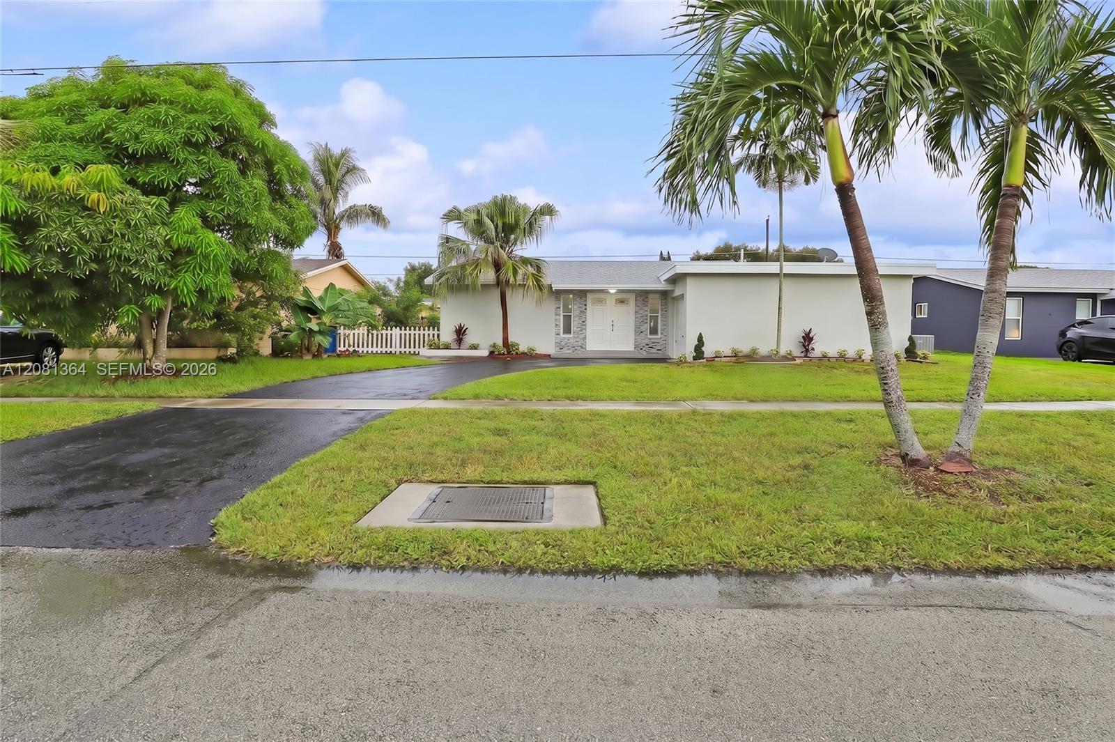 11940 NW 29th Mnr — Photo 3