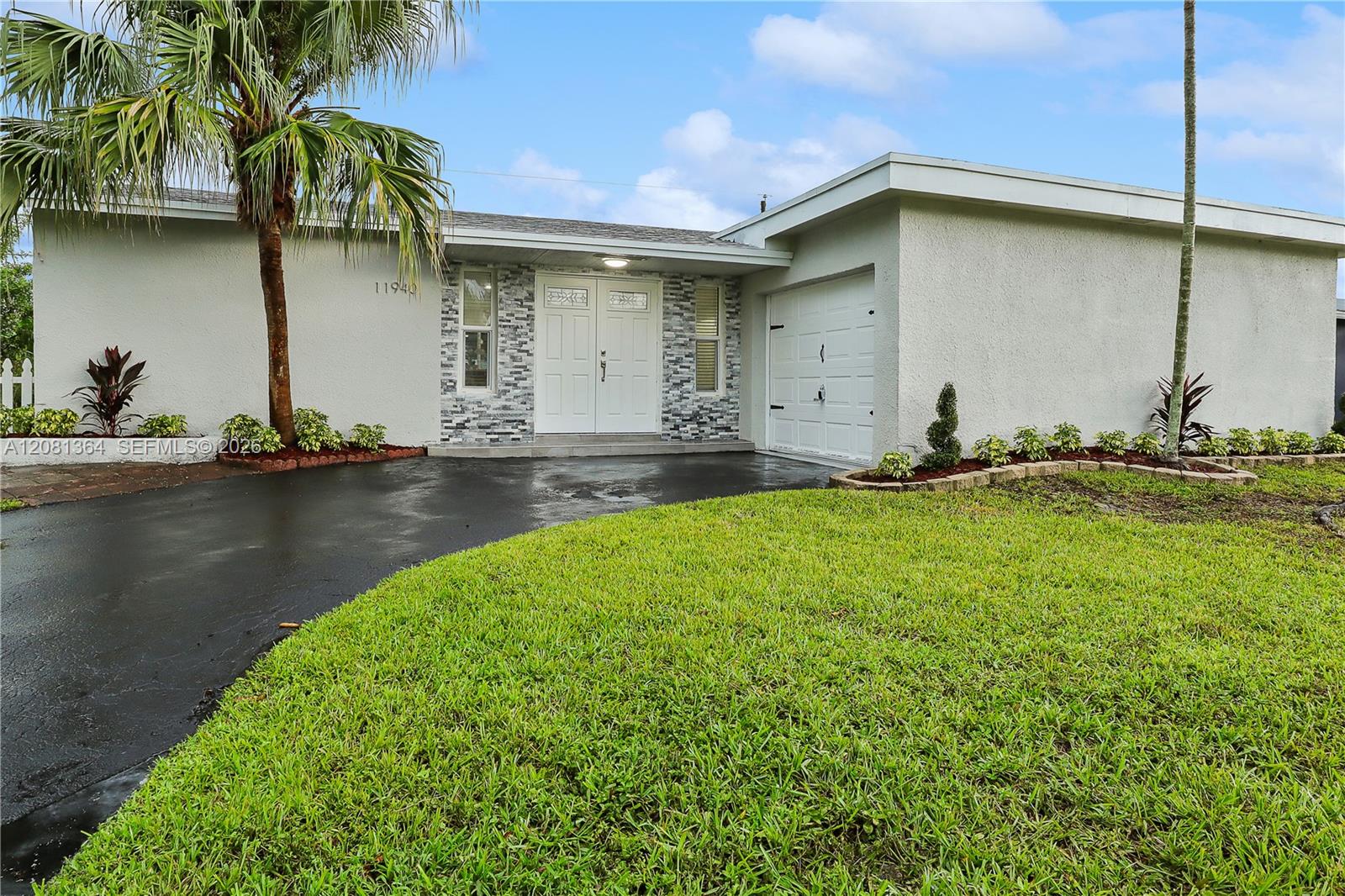 11940 NW 29th Mnr — Photo 5