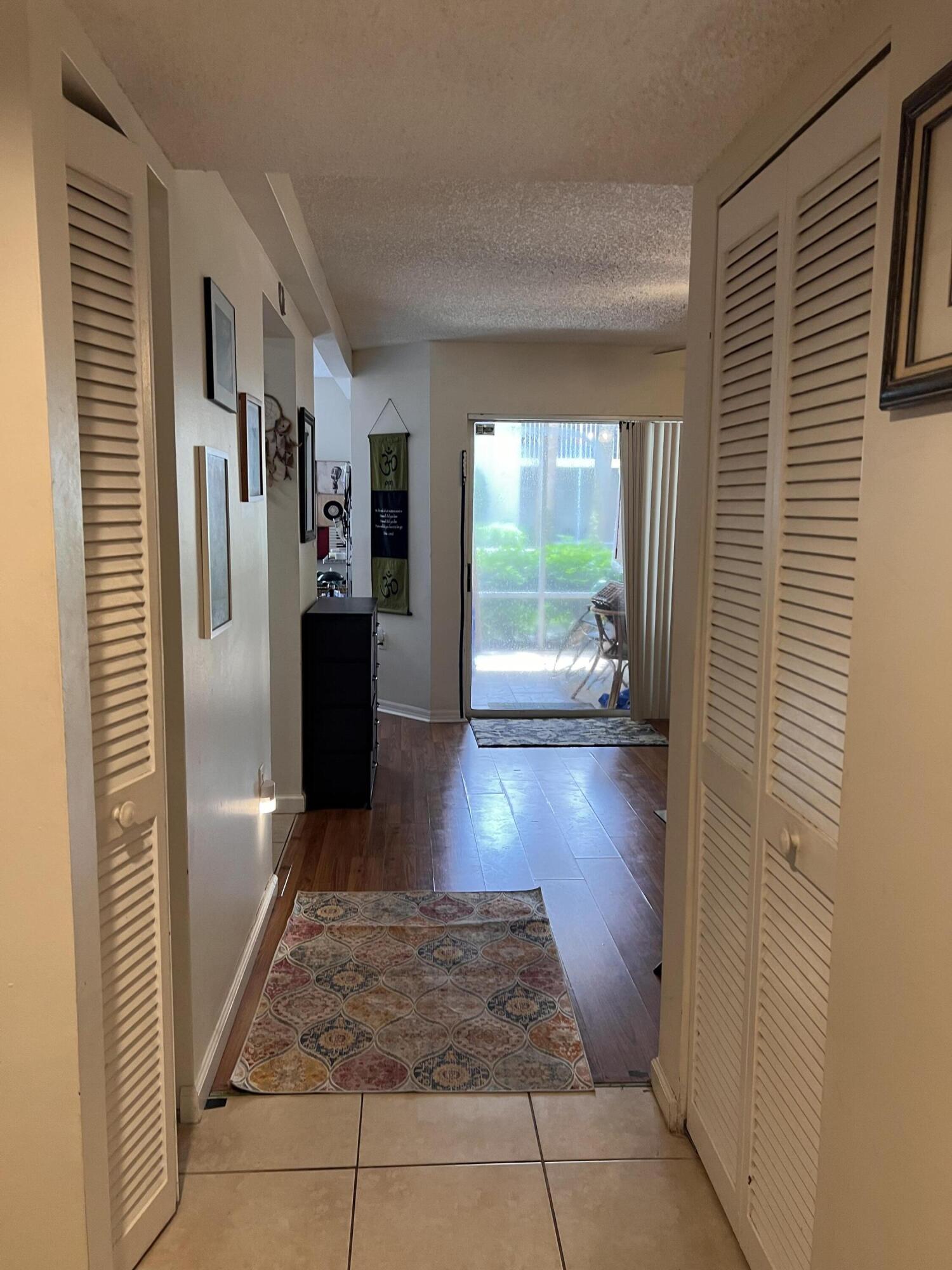 1103 Glenmoor Drive — Photo 4