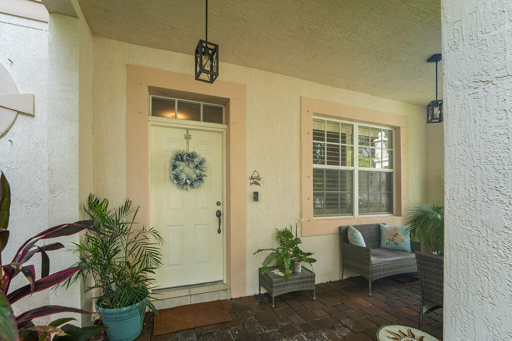8074 MURANO Circle — Photo 4