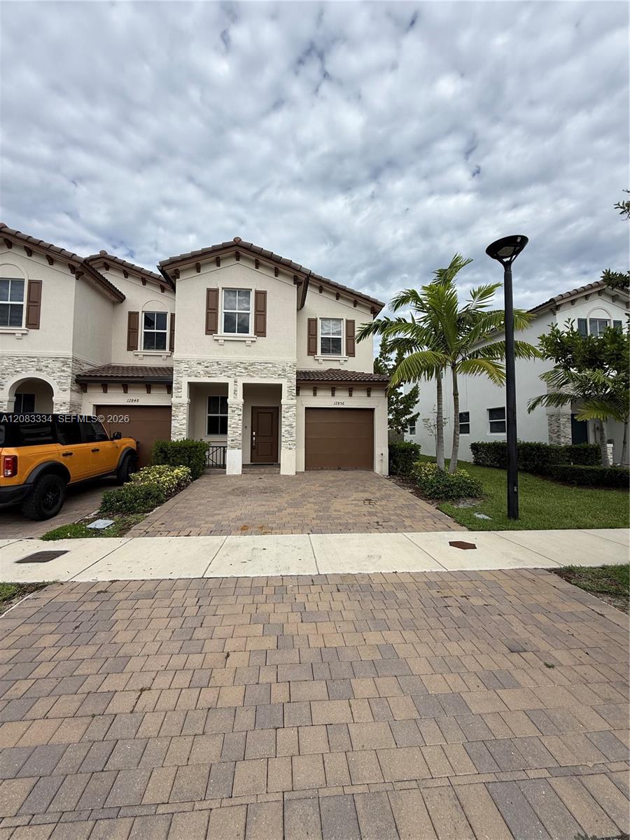 12856 NW 22nd Pl # 12856 — Photo 3