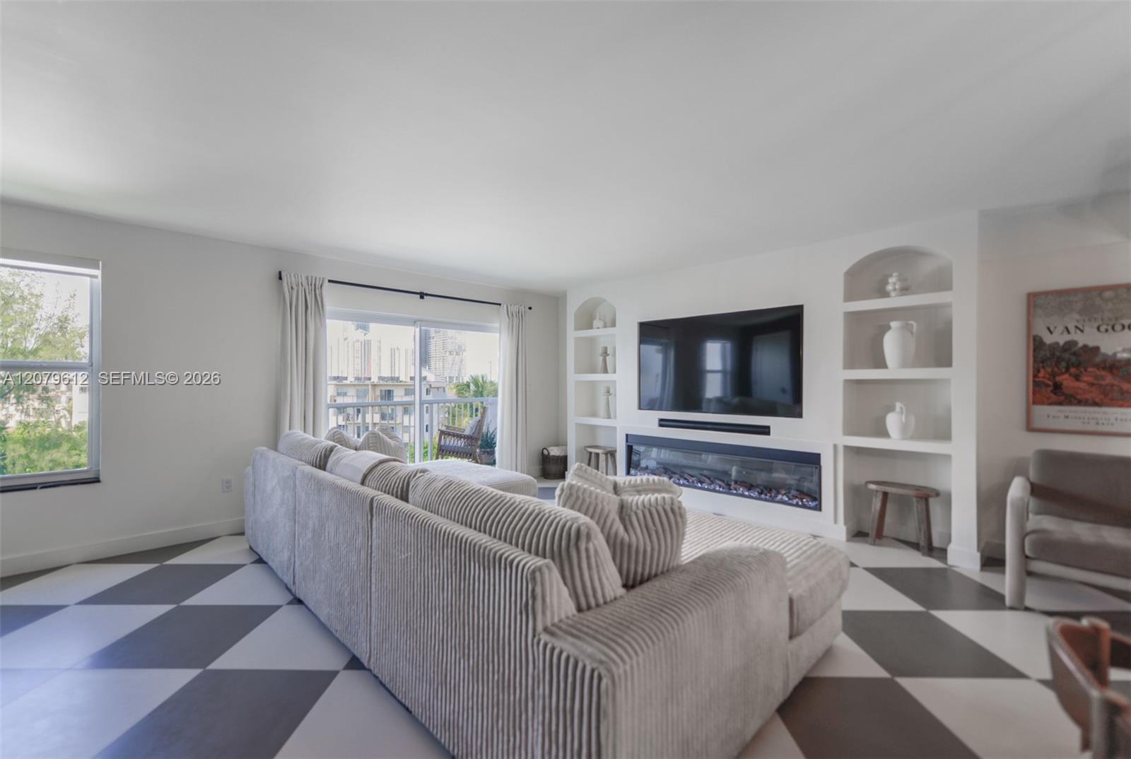 17800 Atlantic Blvd # PH14 — Photo 5