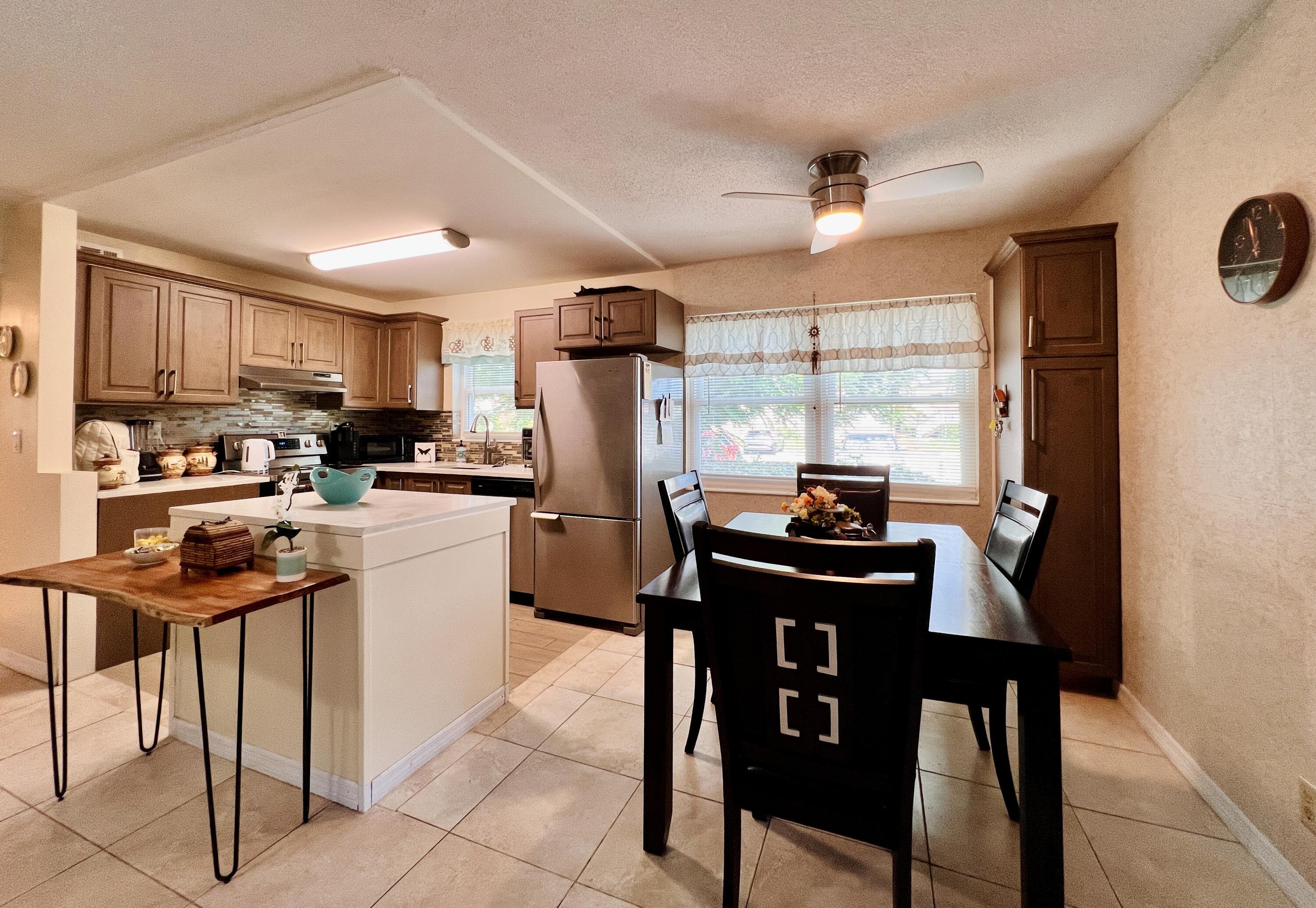 131 Andover F, West Palm Beach FL 33417