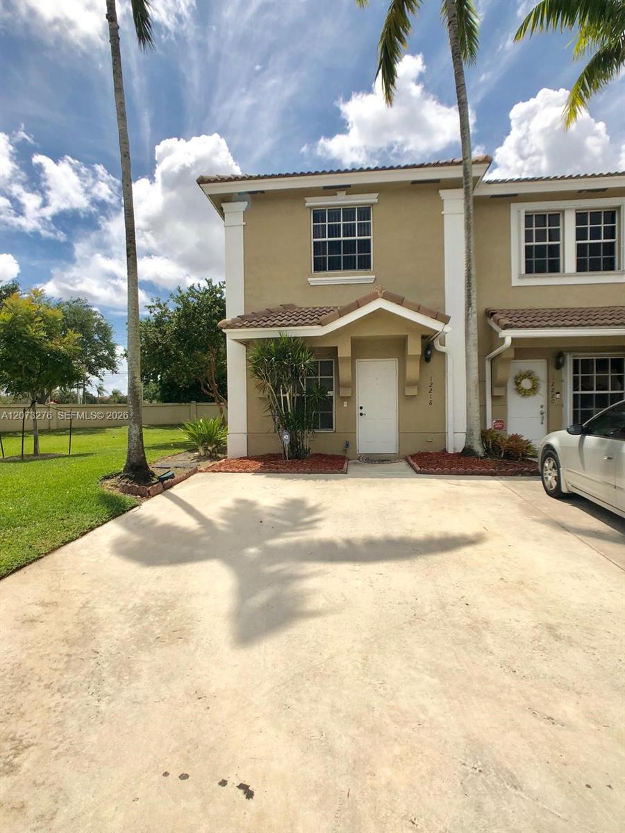 12218 SW 8th Ct, Pembroke Pines FL 33025