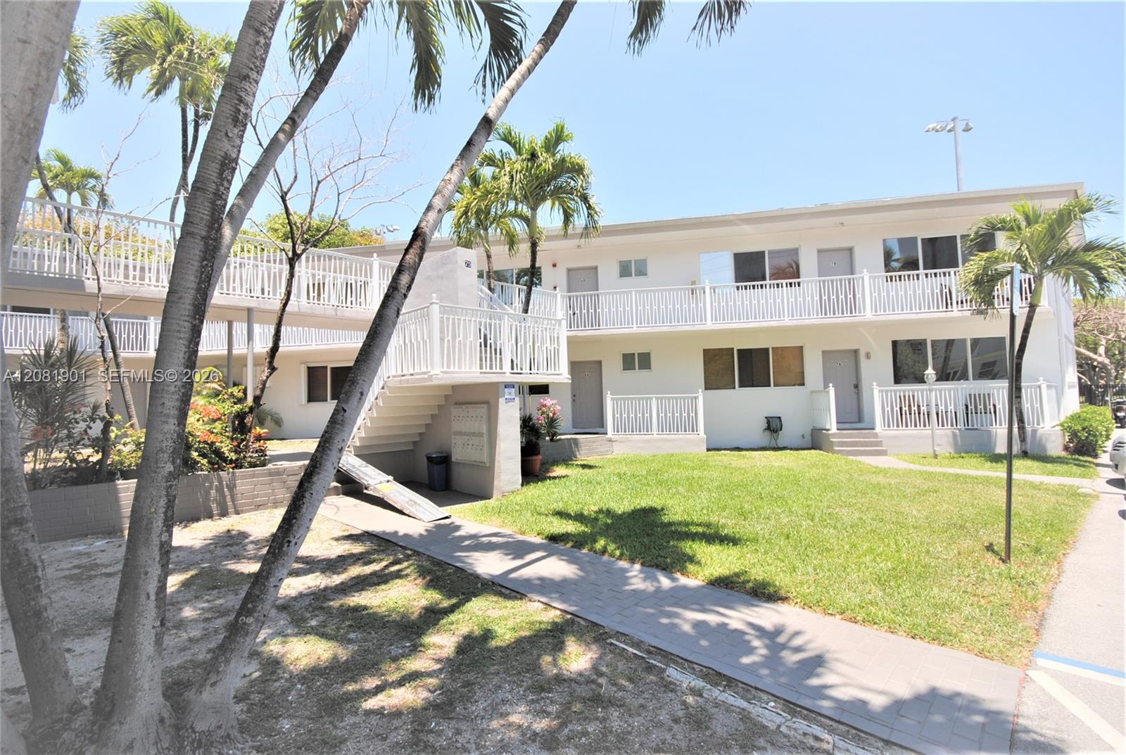 75 S Shore Dr # 4B — Photo 2