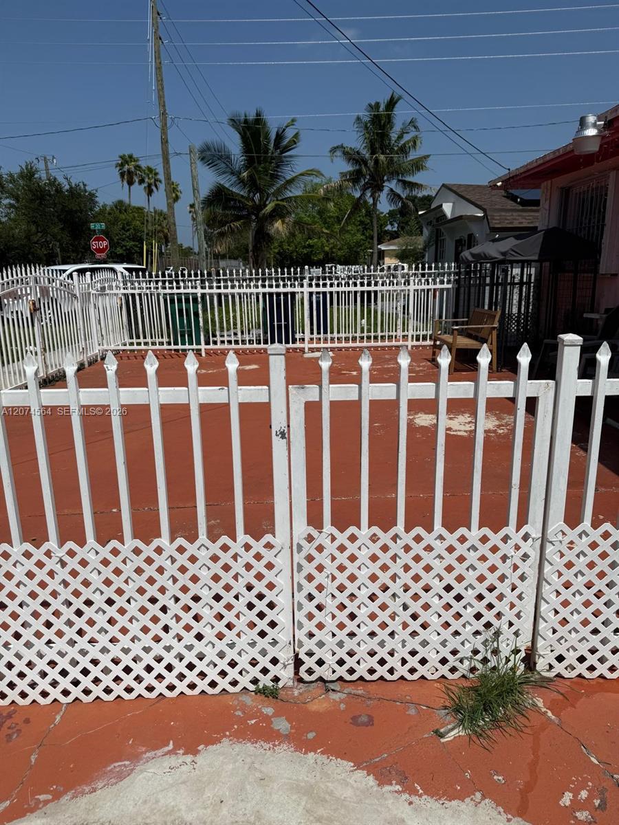 3010 NW 32nd St — Photo 5