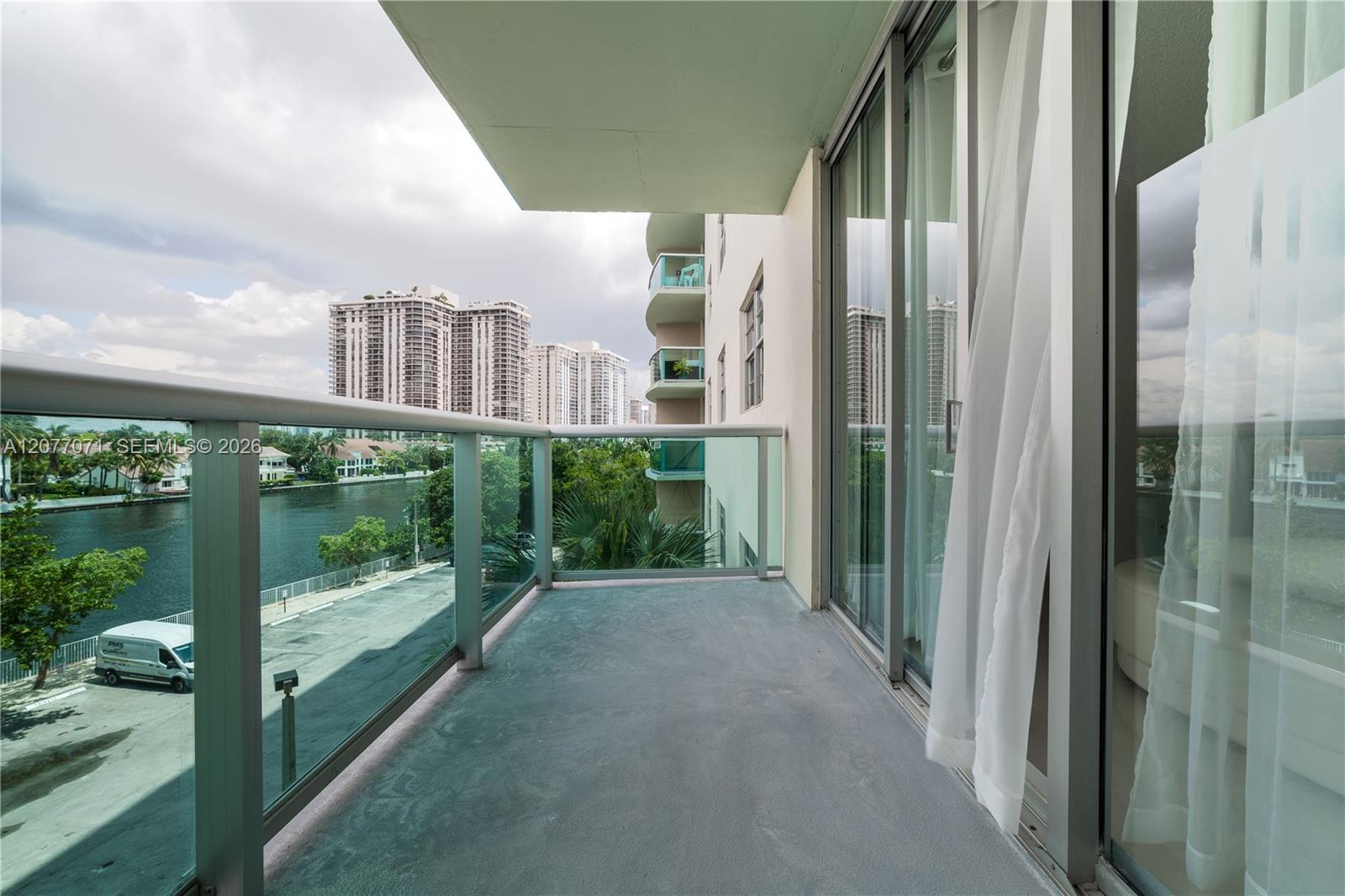 19390 Collins Ave # 419, Sunny Isles Beach FL 33160