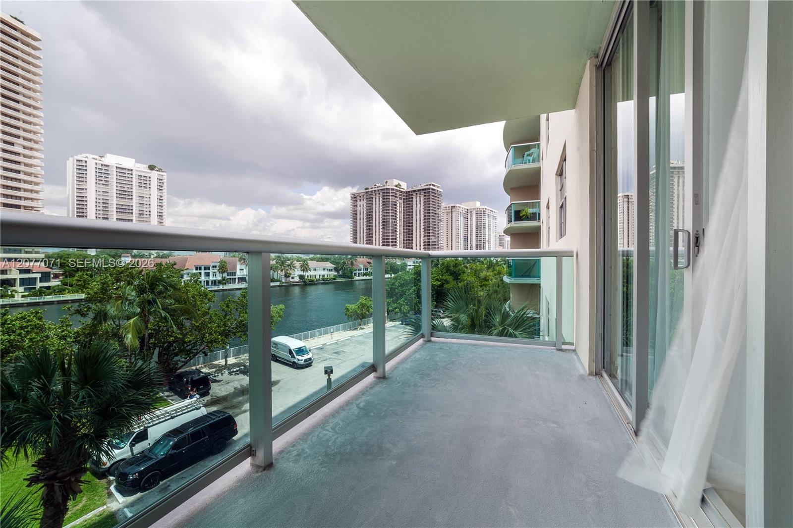 19390 Collins Ave # 419 — Photo 2