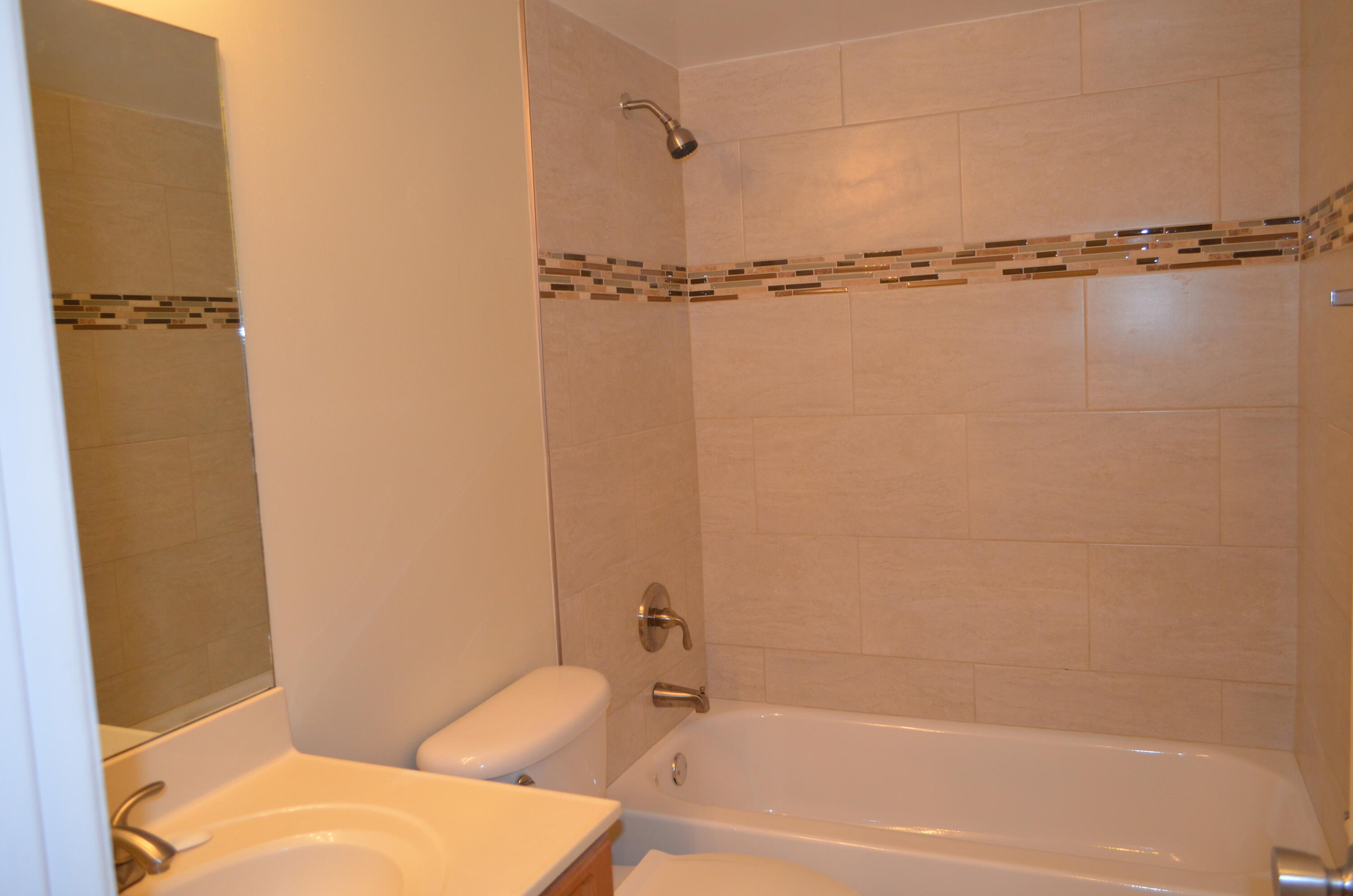 5821 RIVERSIDE Drive # 105B2 — Photo 4