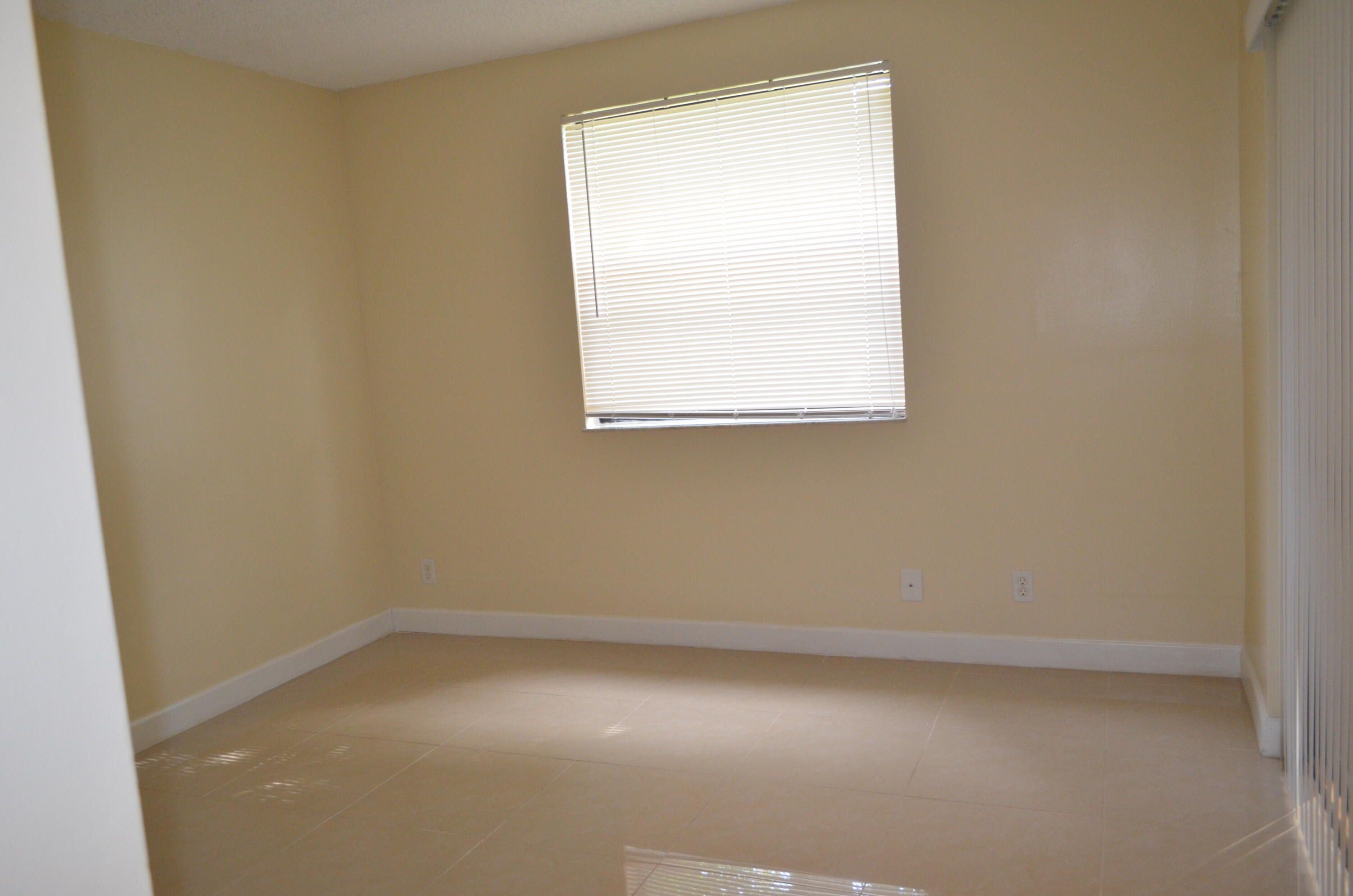 5821 RIVERSIDE Drive # 105B2 — Photo 5