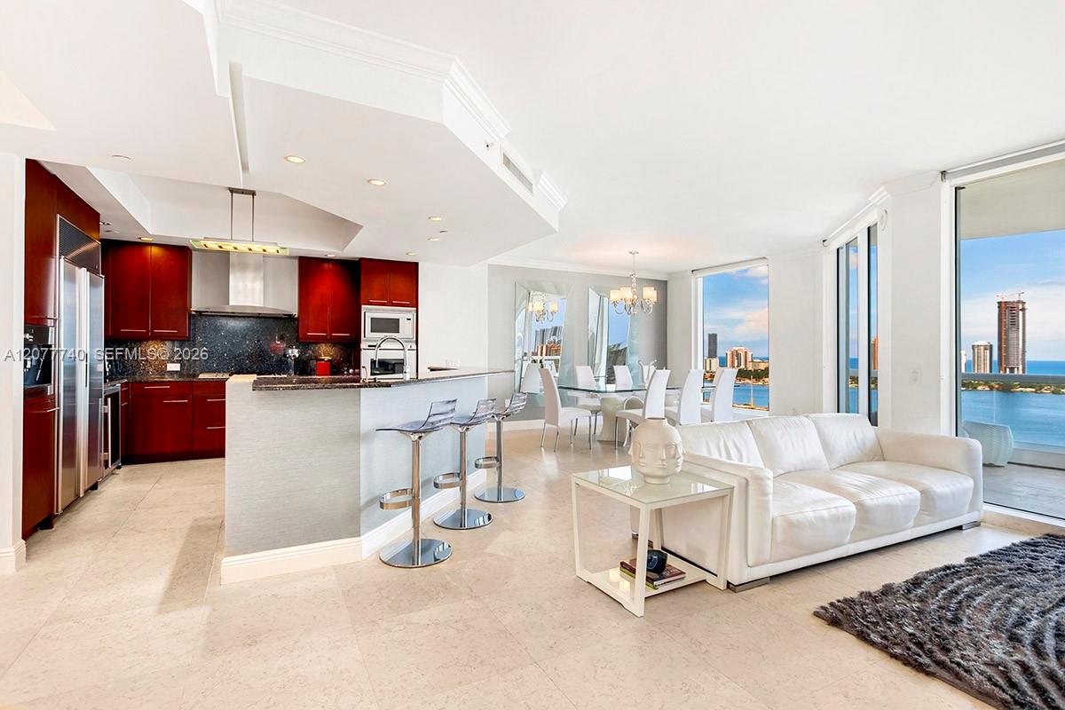 6000 Island Blvd # 2204 — Photo 3