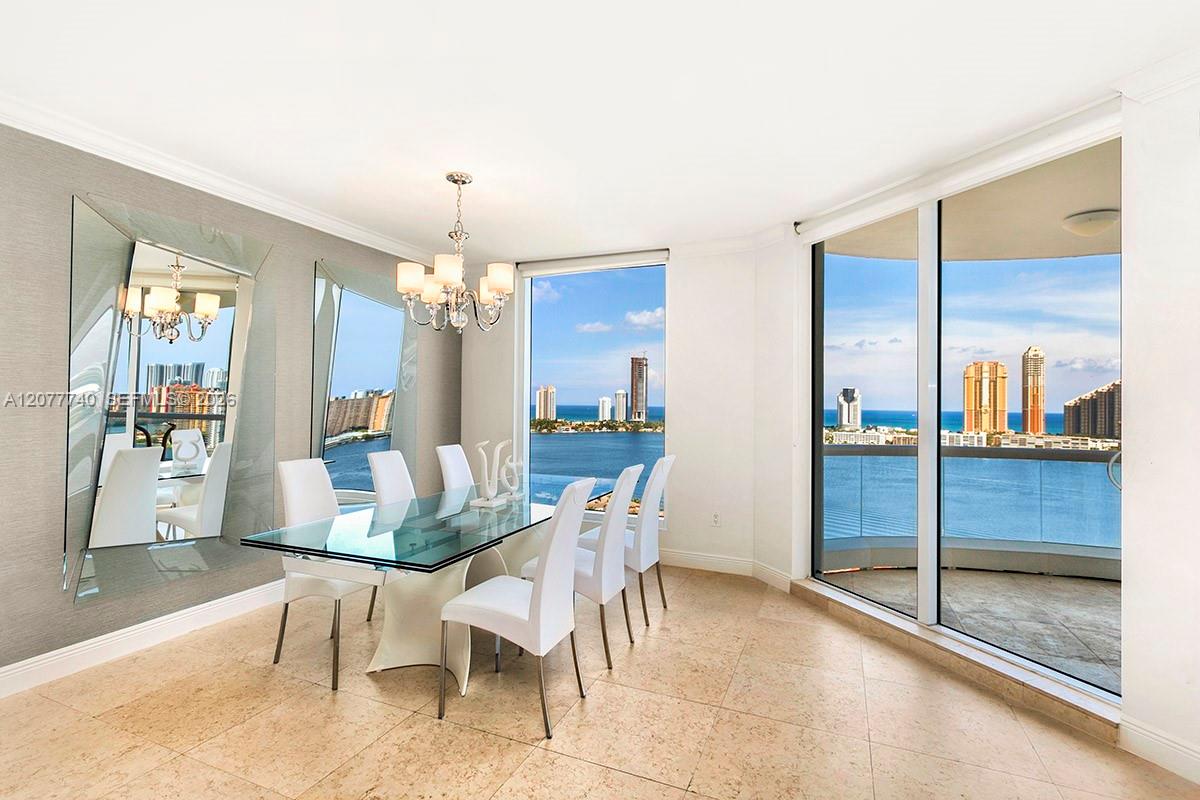 6000 Island Blvd # 2204 — Photo 4