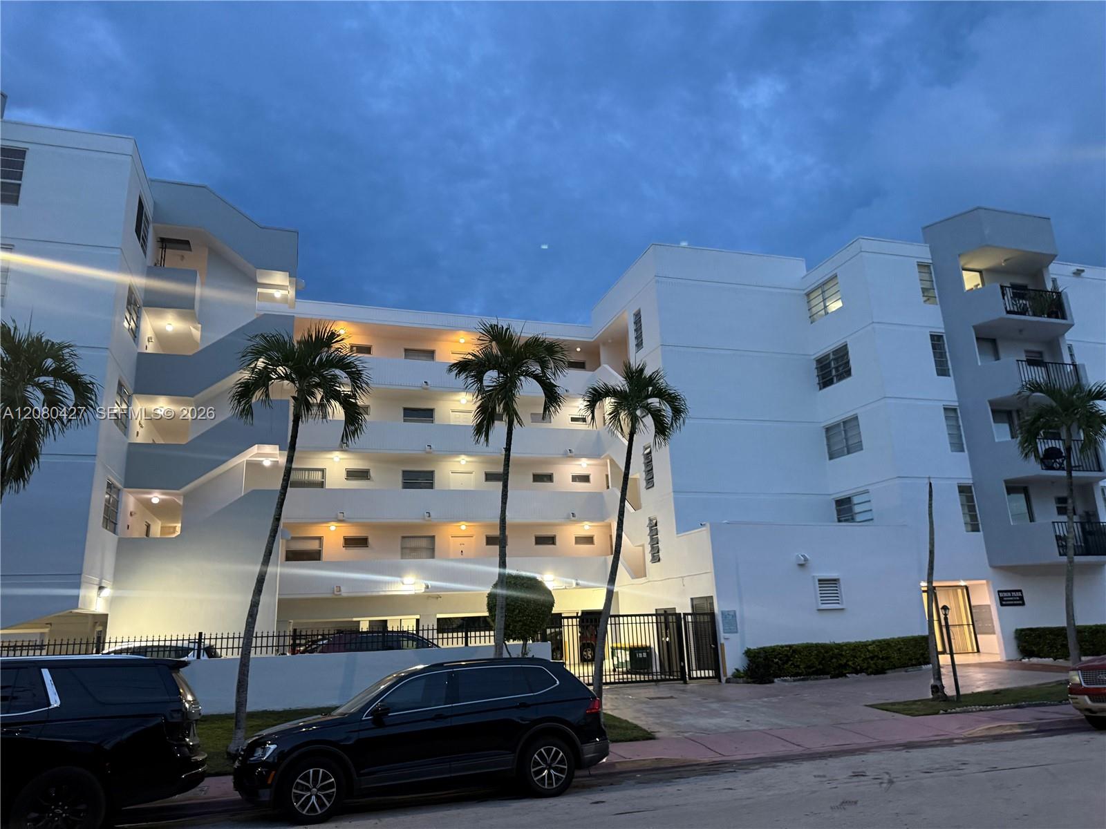 7921 Byron Ave # 206 — Photo 4