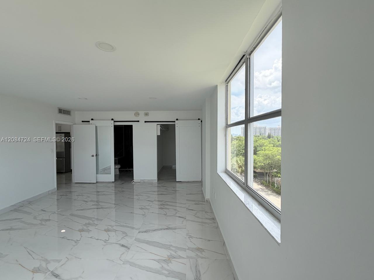 11111 Biscayne Blvd # 6E — Photo 3