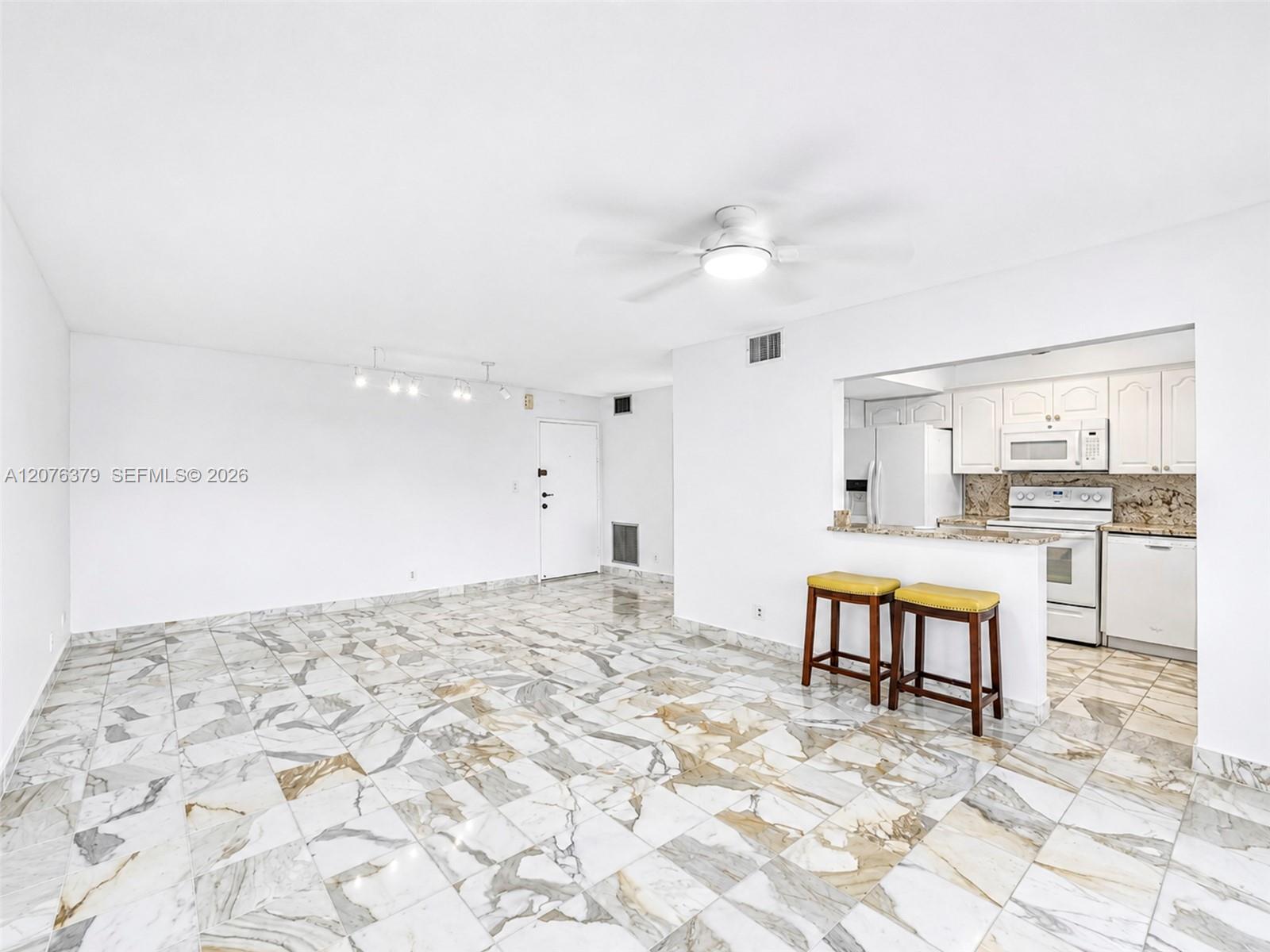 137 Golden Isles Dr # 804 — Photo 5