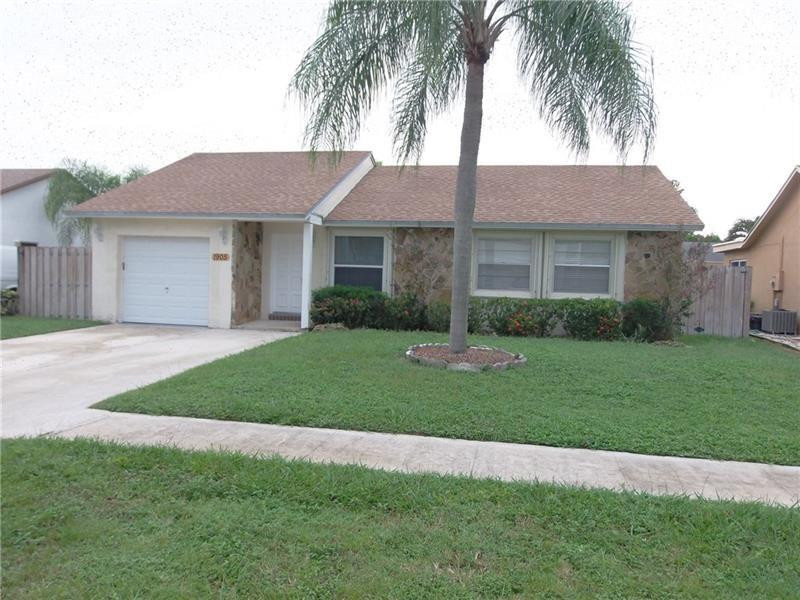 1905 SW 86TH Avenue, North Lauderdale FL 33068
