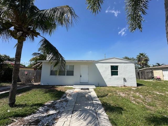729 Caddie Pl — Photo 2