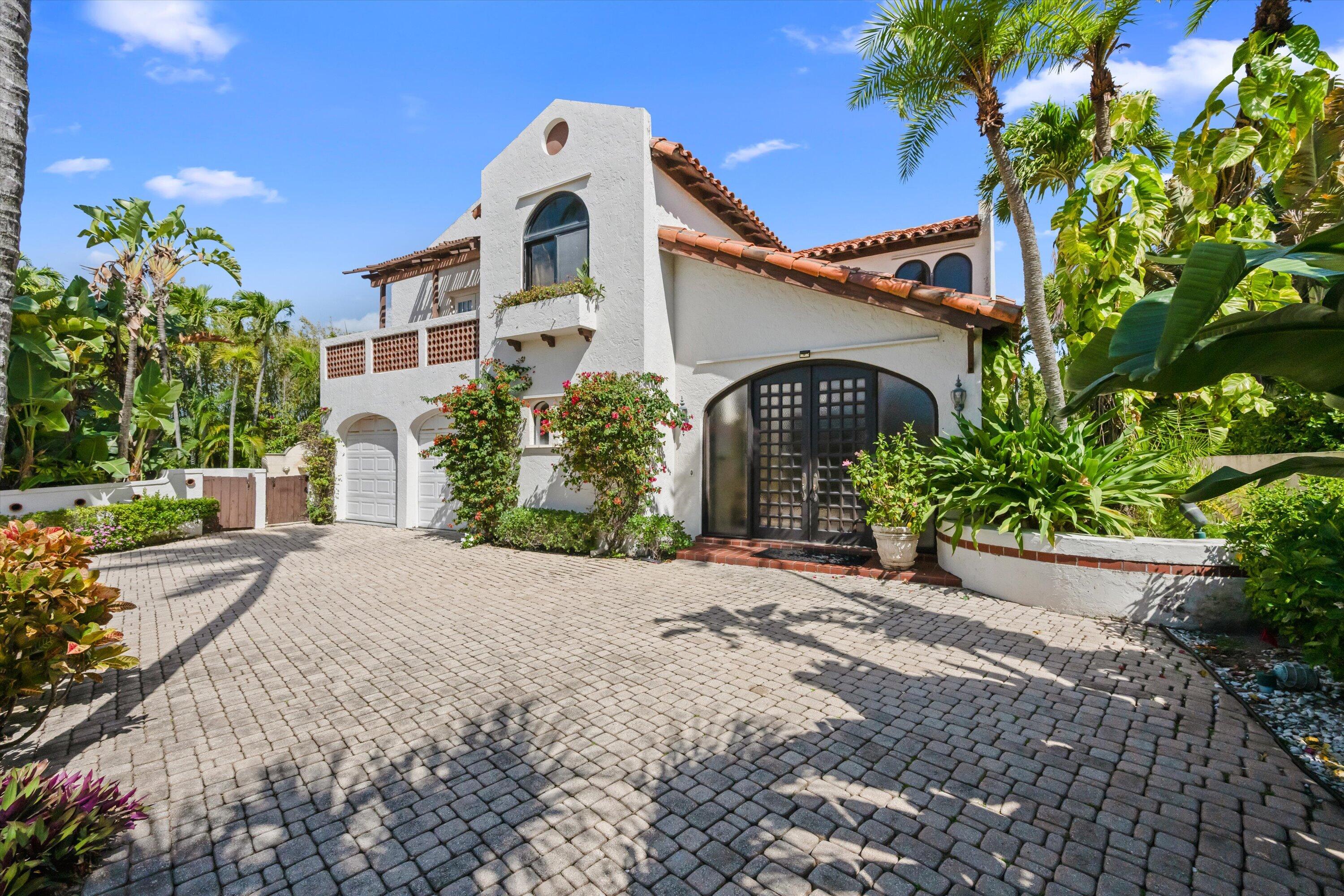 23 Sloans Curve Drive, Palm Beach FL 33480