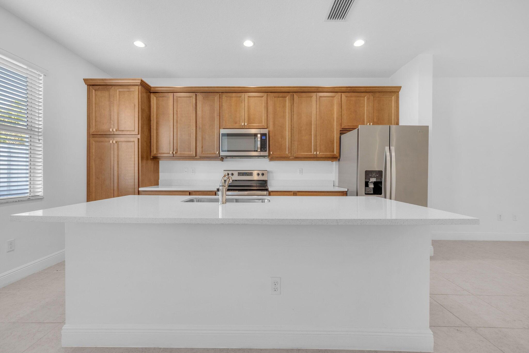 540 Sanderling Circle — Photo 4
