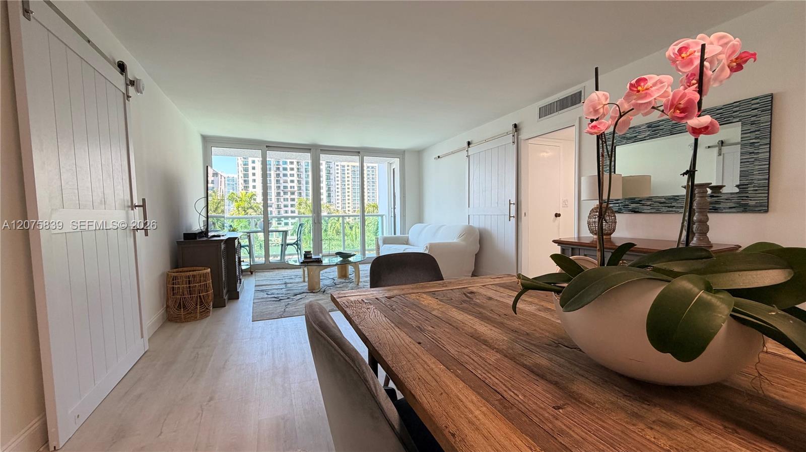 100 Bayview Dr # 431 — Photo 3