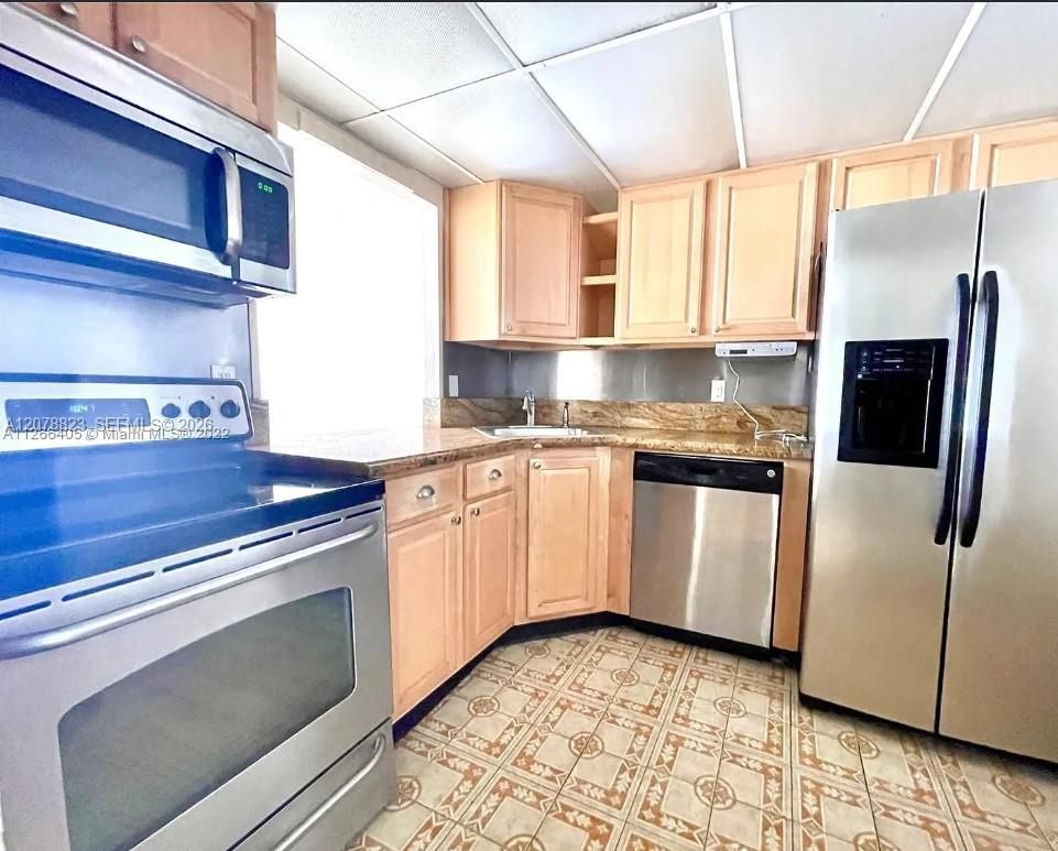 501 Three Islands Blvd # 214, Hallandale Beach FL 33009