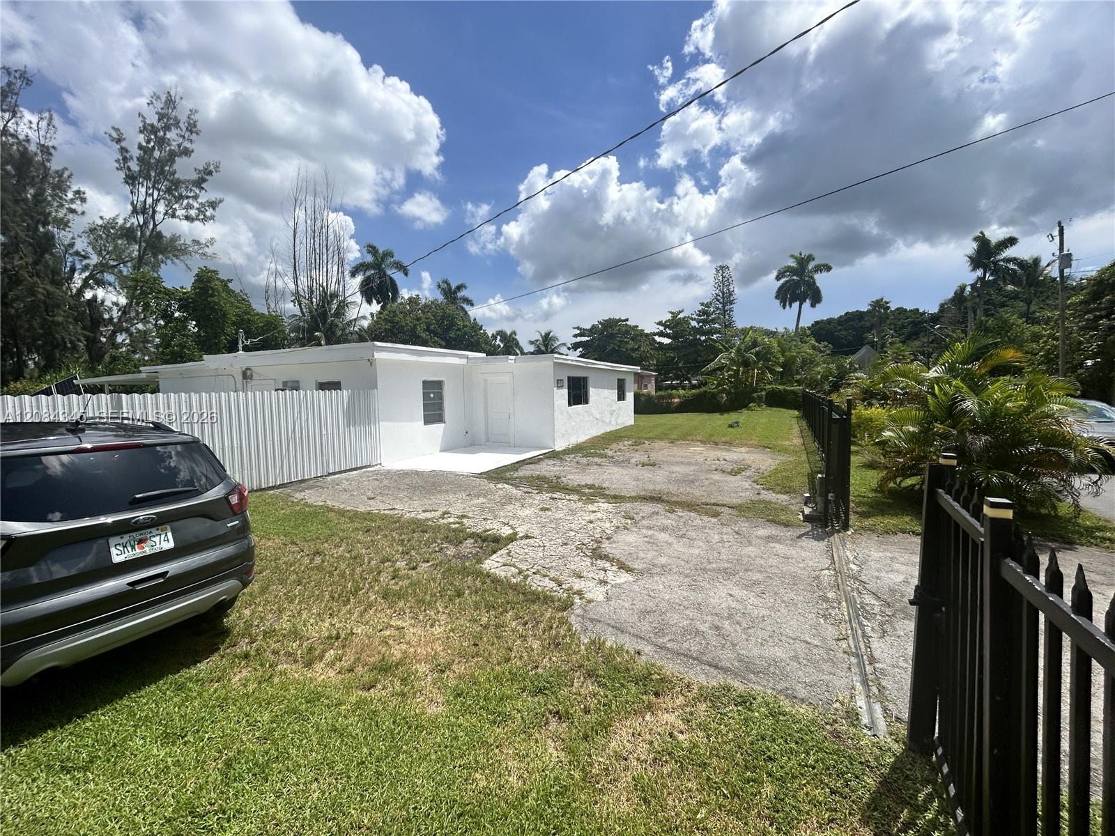 1843 NW 107th St — Photo 4