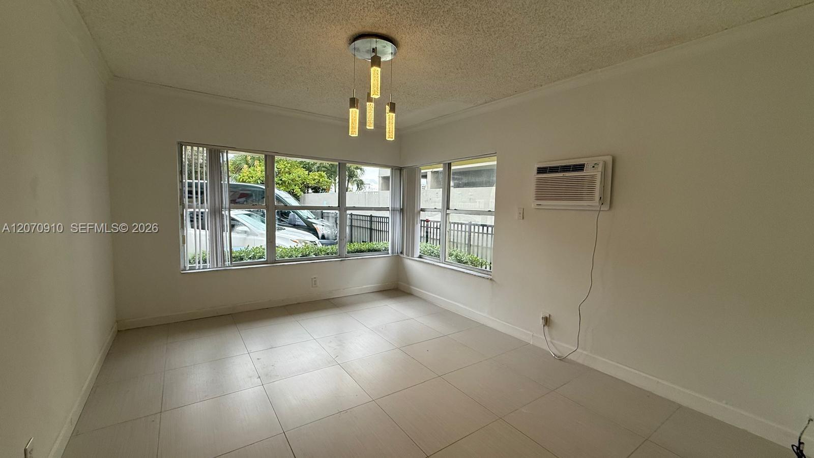 9241 Collins # 1 — Photo 3