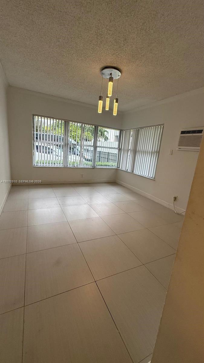 9241 Collins # 1 — Photo 5