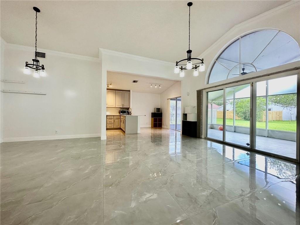 2710 BOGOTA Avenue — Photo 4