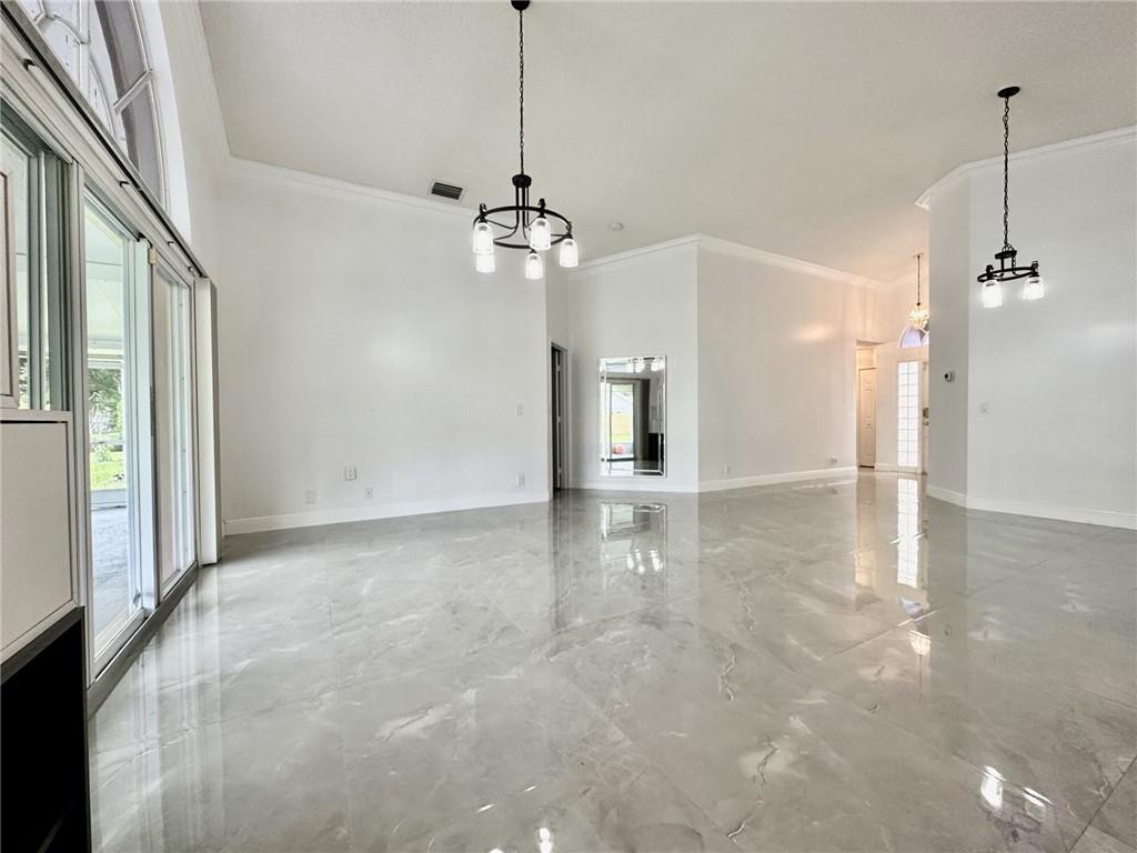 2710 BOGOTA Avenue — Photo 5