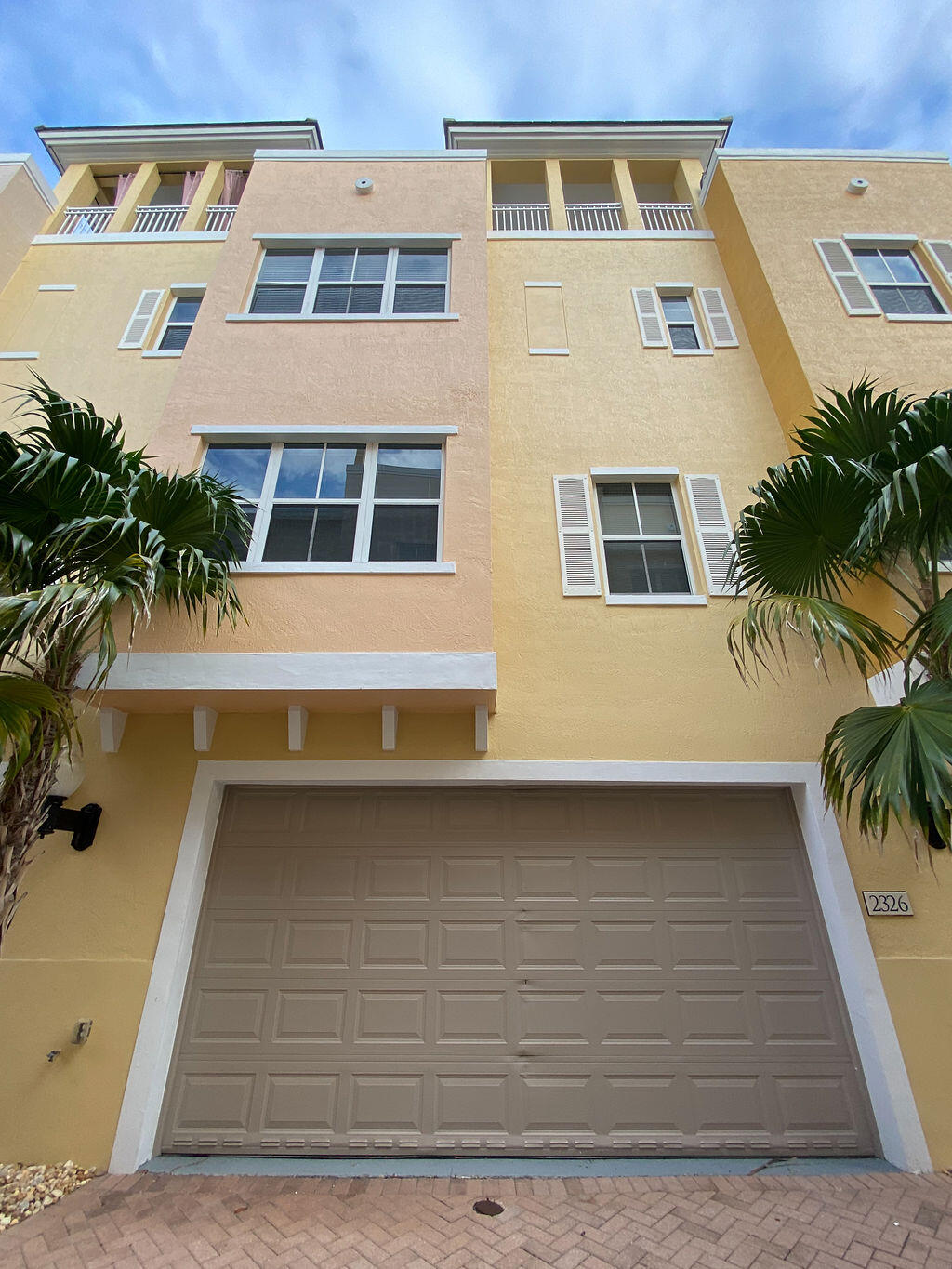 2326 Vintage Circle — Photo 2