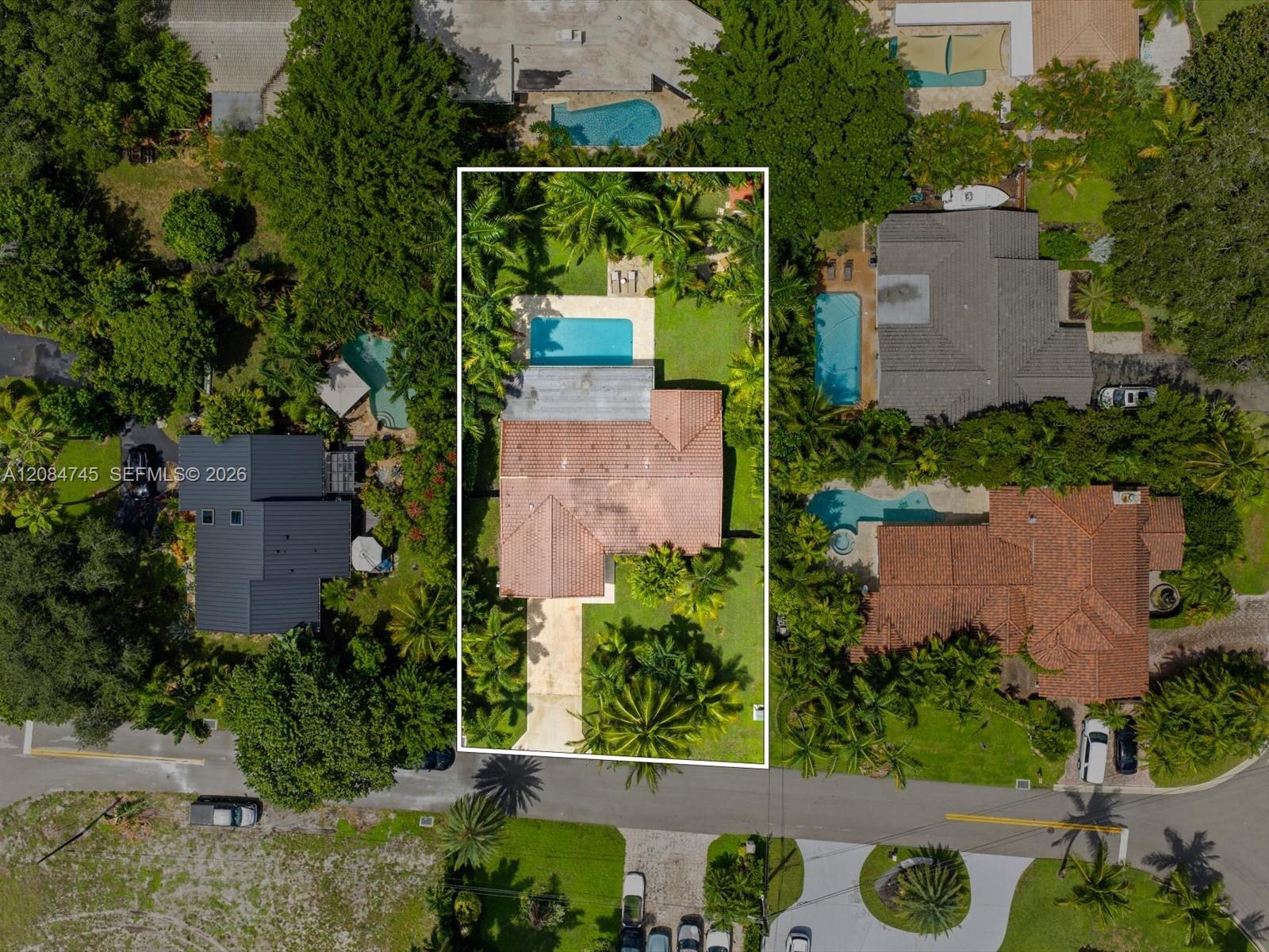 731 NW 4th Ct — Photo 3