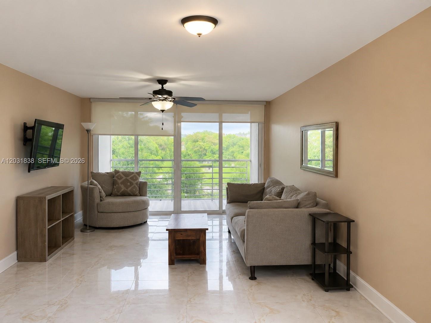 9420 Tangerine Pl # 401, Davie FL 33324