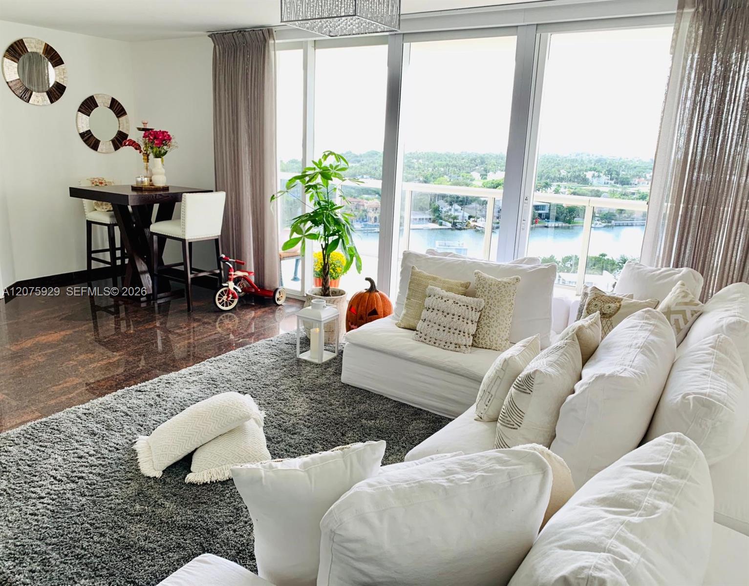 6301 Collins Ave # 1606 — Photo 2