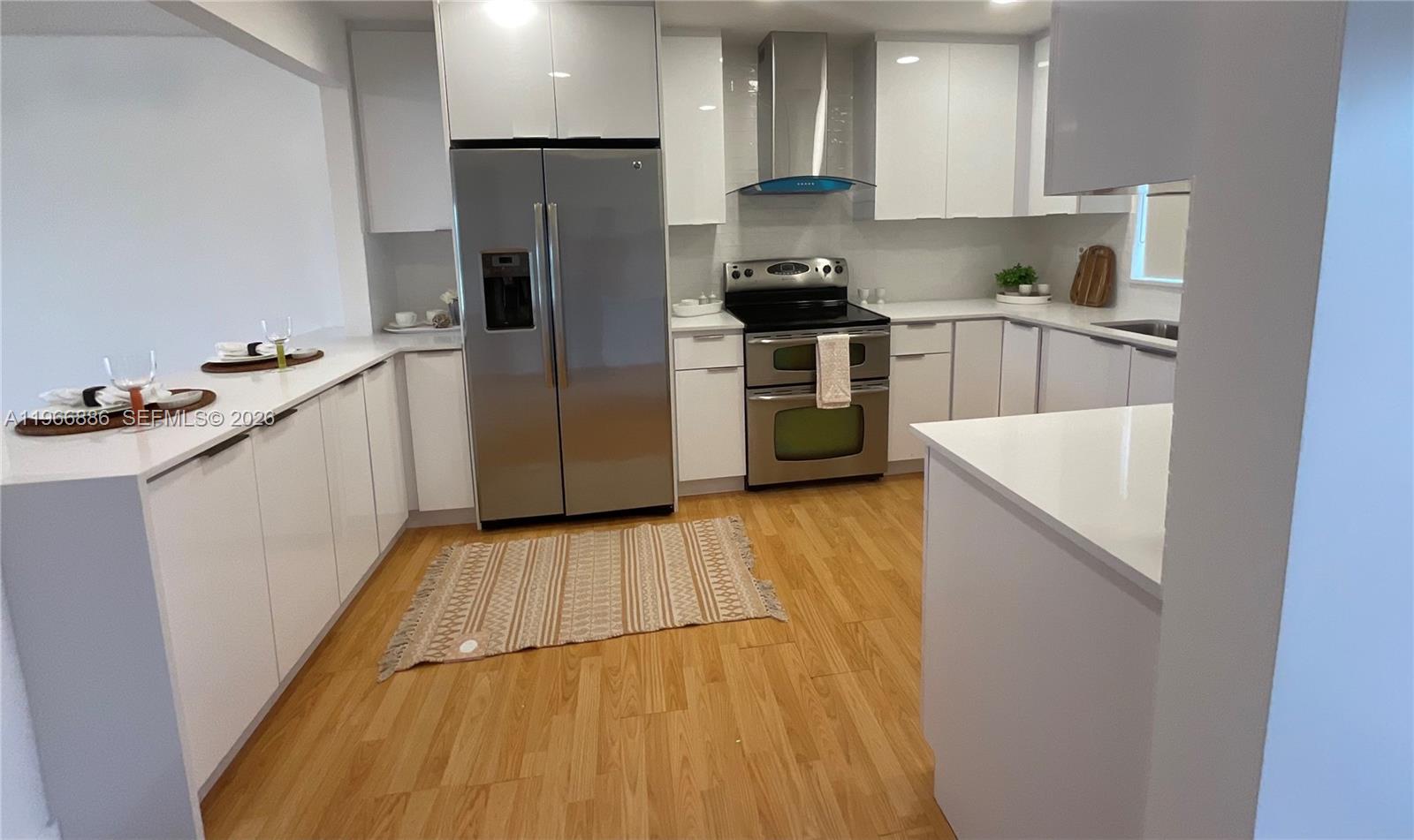9481 Sunrise Lakes Blvd # 302, Sunrise FL 33322