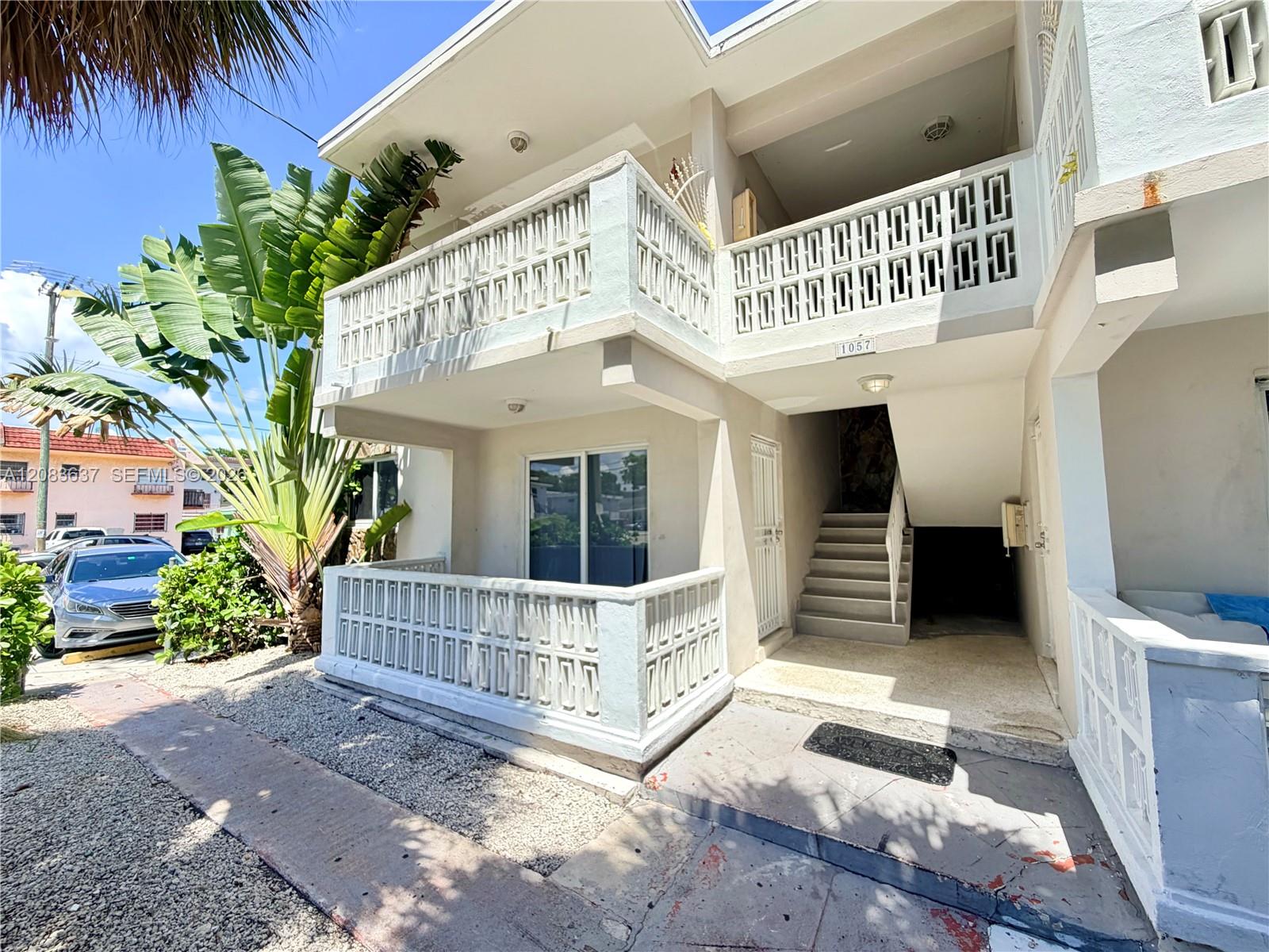 1057 SW 7th St # 1, Miami FL 33130