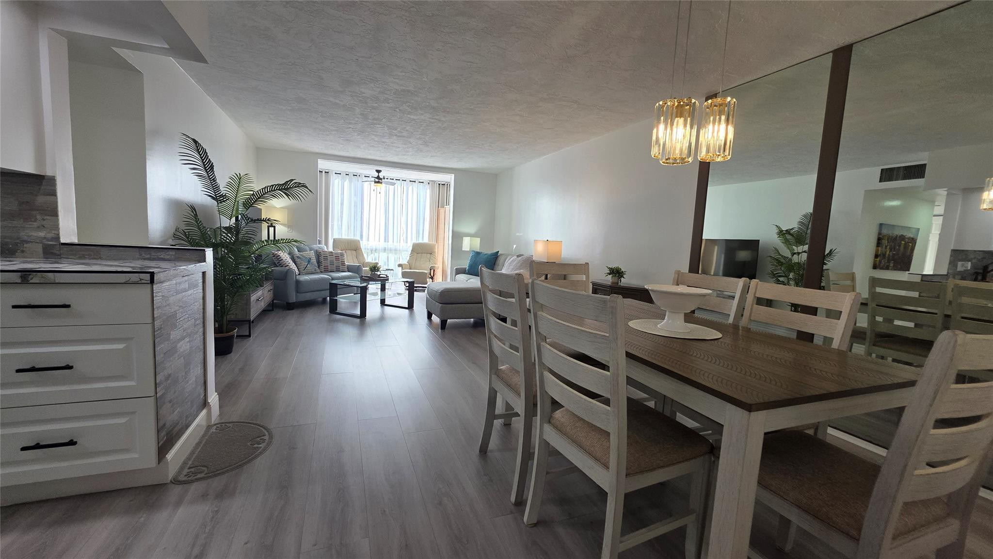 2831 Somerset Drive # 105, Lauderdale Lakes FL 33311