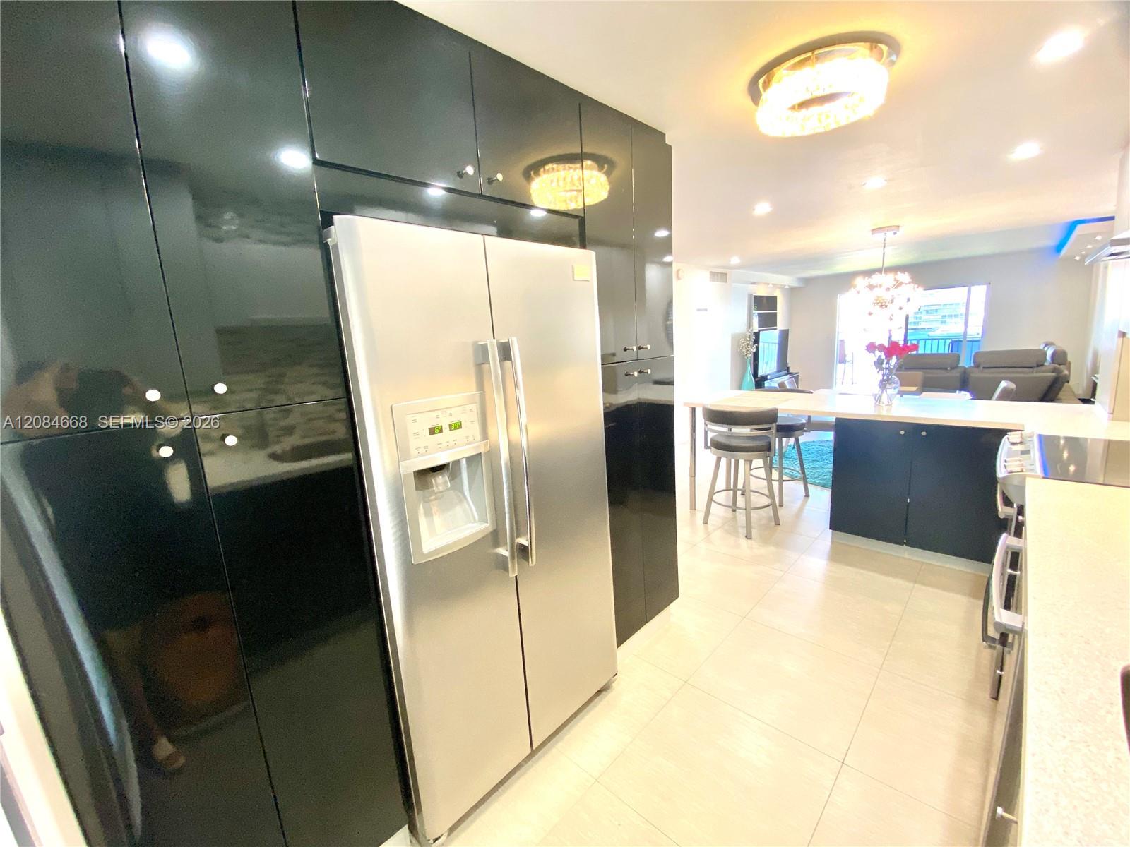 400 Golden Isles Dr # 9 — Photo 5
