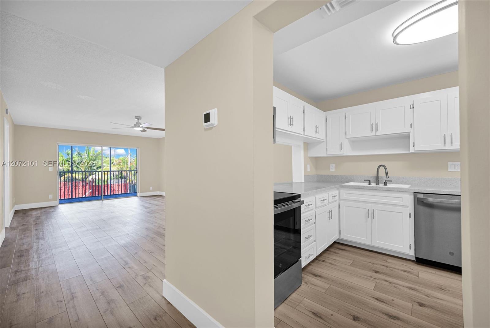 215 SE 3rd Ave # 206B — Photo 3