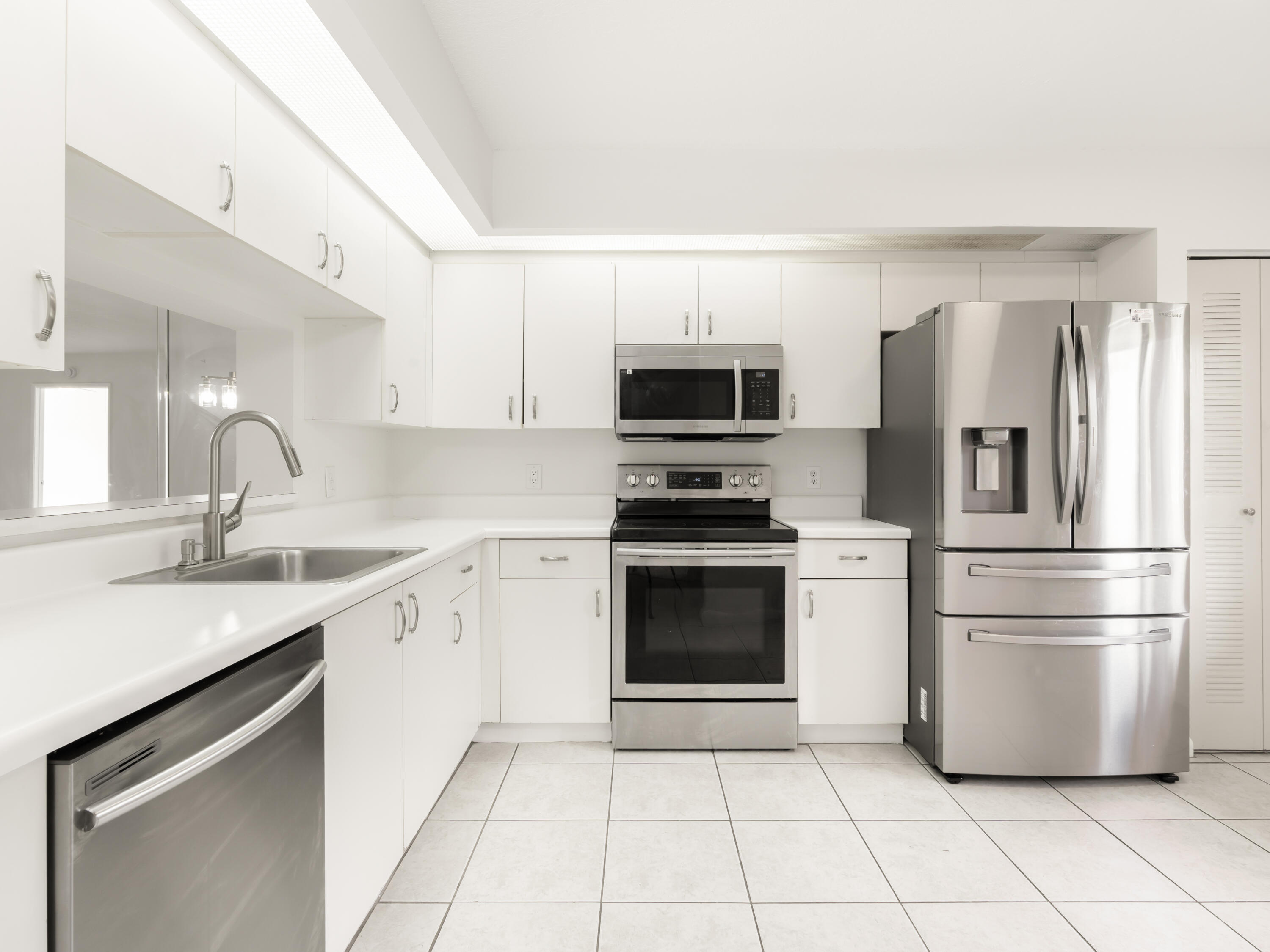 1651 SW 127TH Avenue SW # 105A — Photo 4