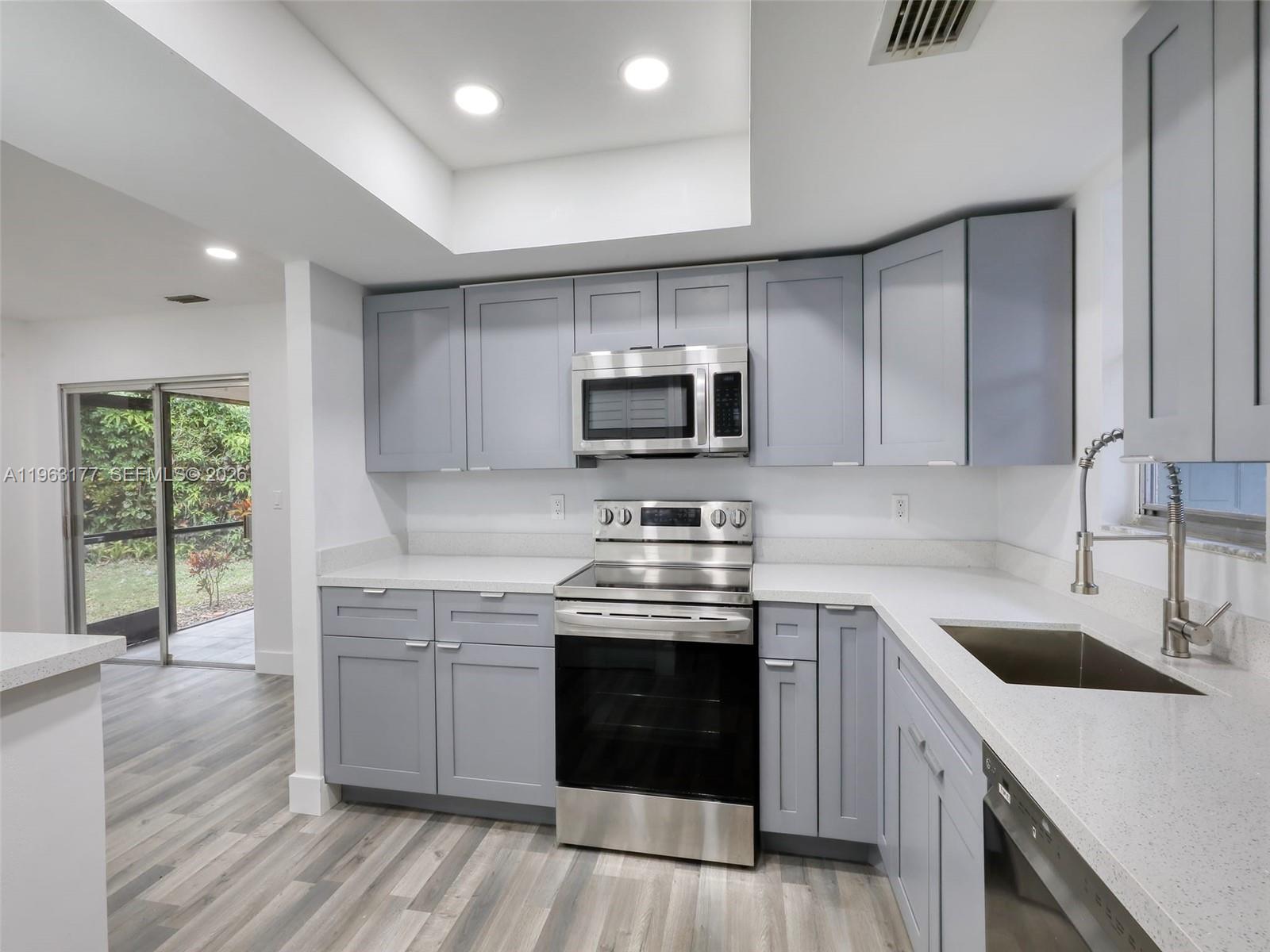 1901 Coquina Way — Photo 4