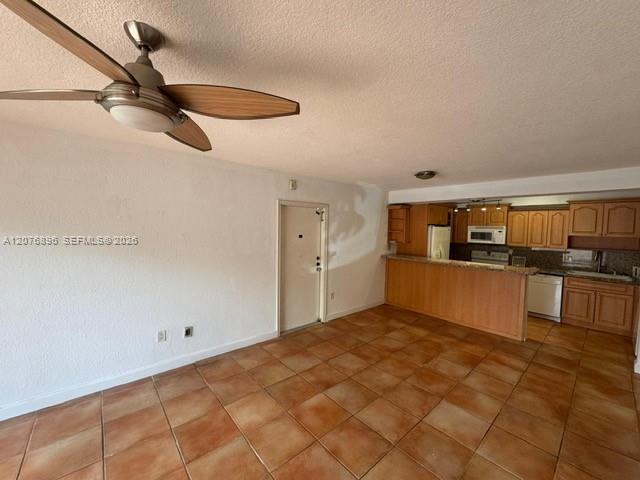 7915 SW 104th St # 104G, Miami FL 33156