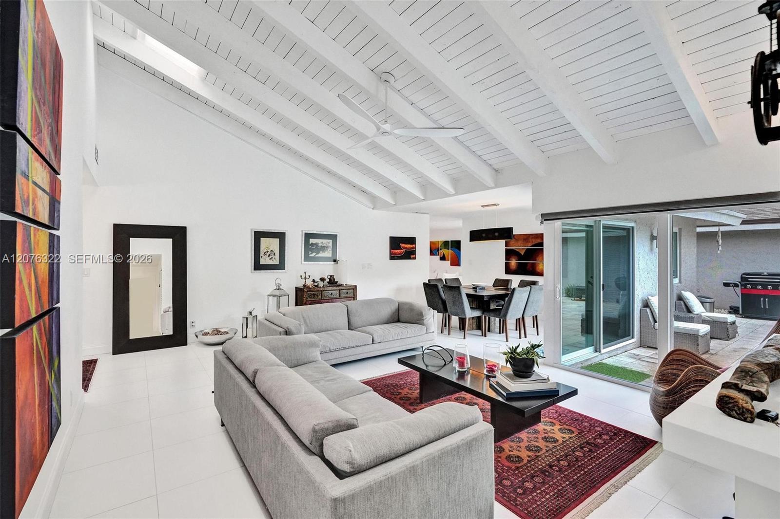 18 Boxwood Rd — Photo 3