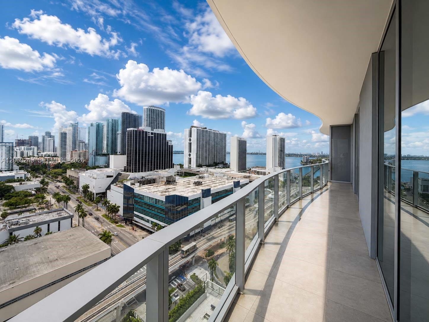 1400 Biscayne Blvd # 1807, Miami FL 33132