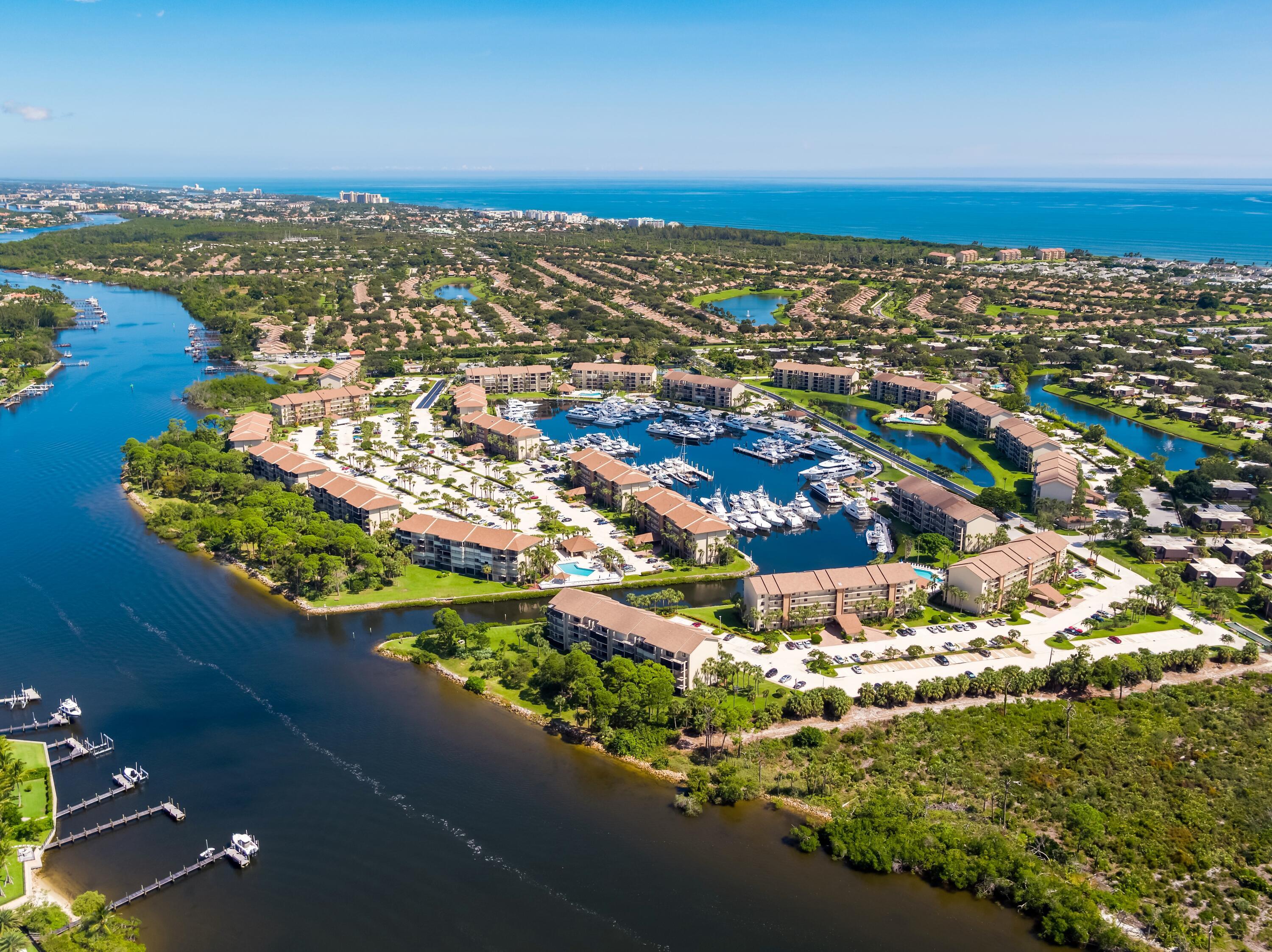 2001 Marina Isle Way # 203, Jupiter FL 33477