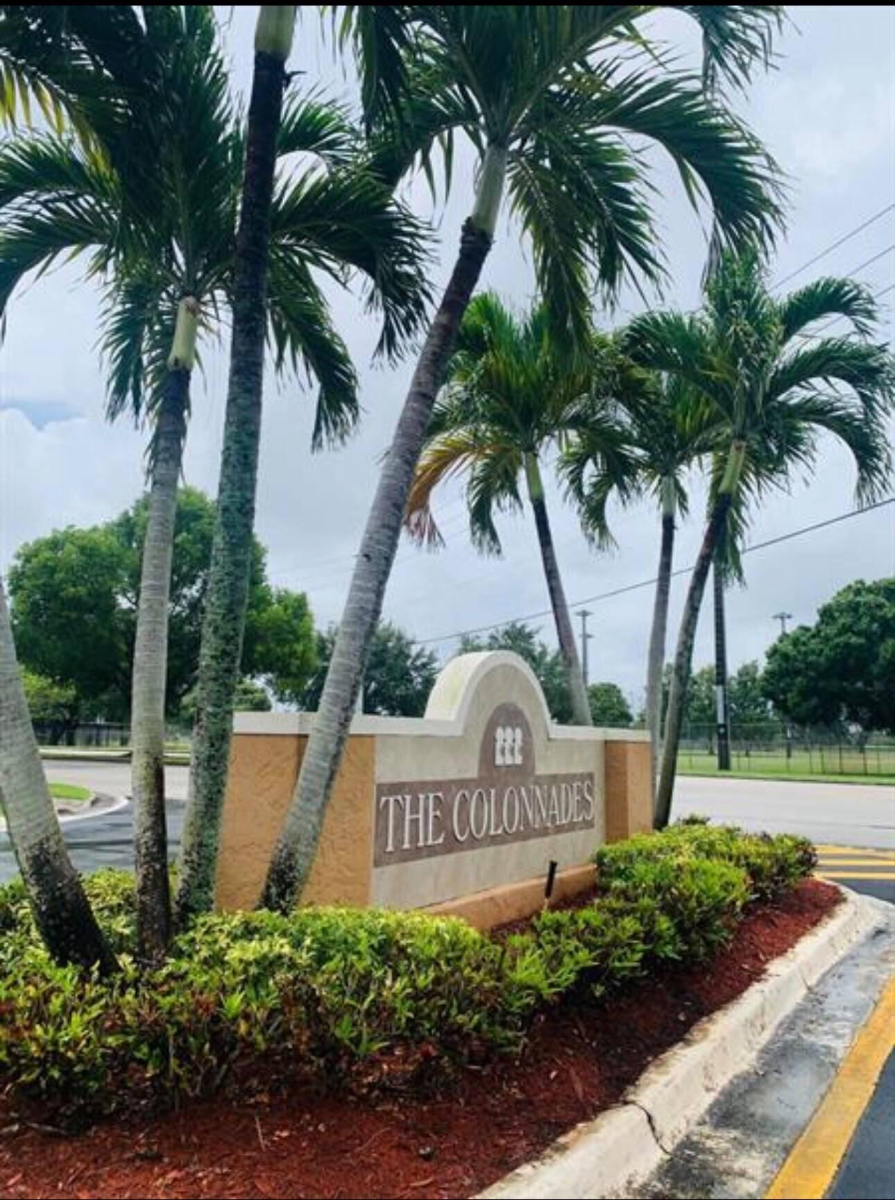 832 NW 92ND Avenue, Plantation FL 33324