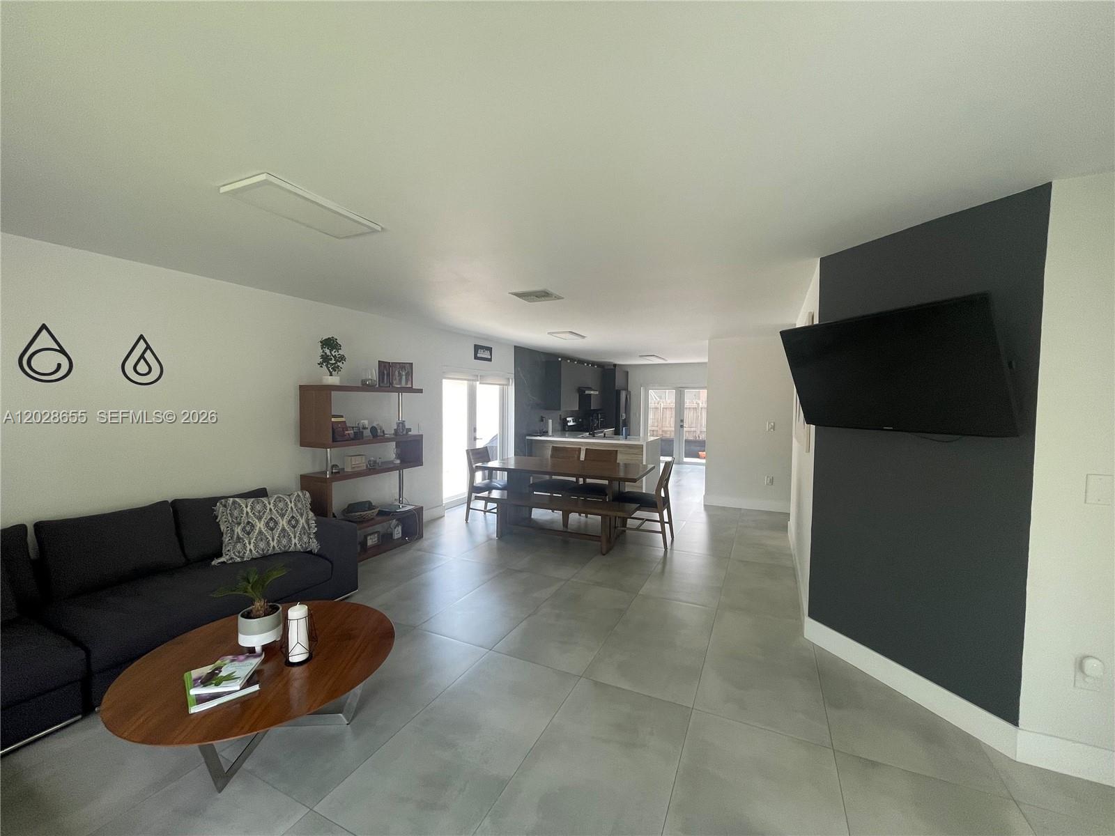 5733 NW 100th Ct # 5733 View 3