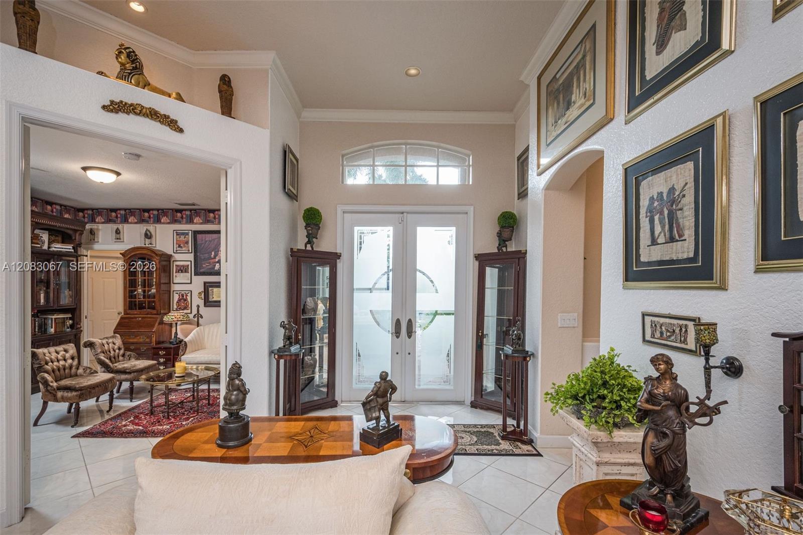 2552 Jardin Ln — Photo 3